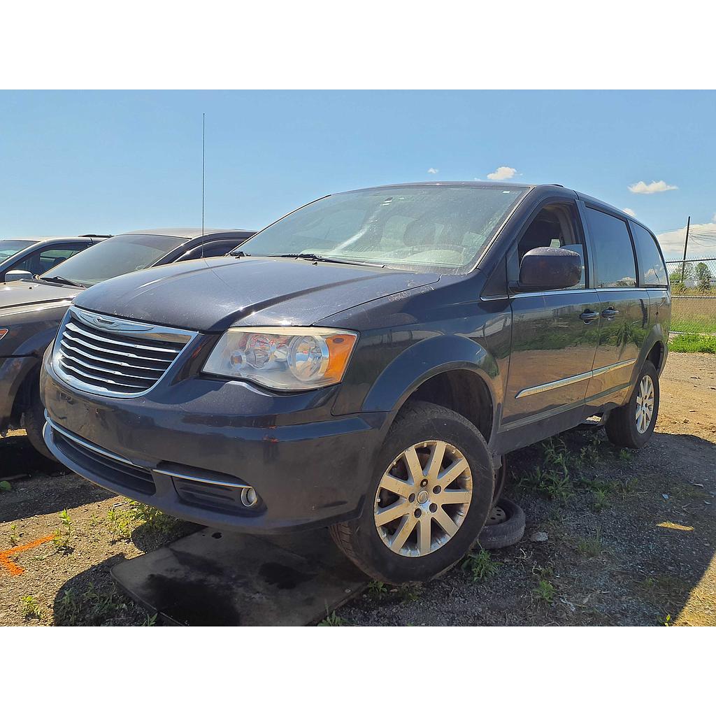 CHRYSLER TOWN &amp; COUNTRY 2014