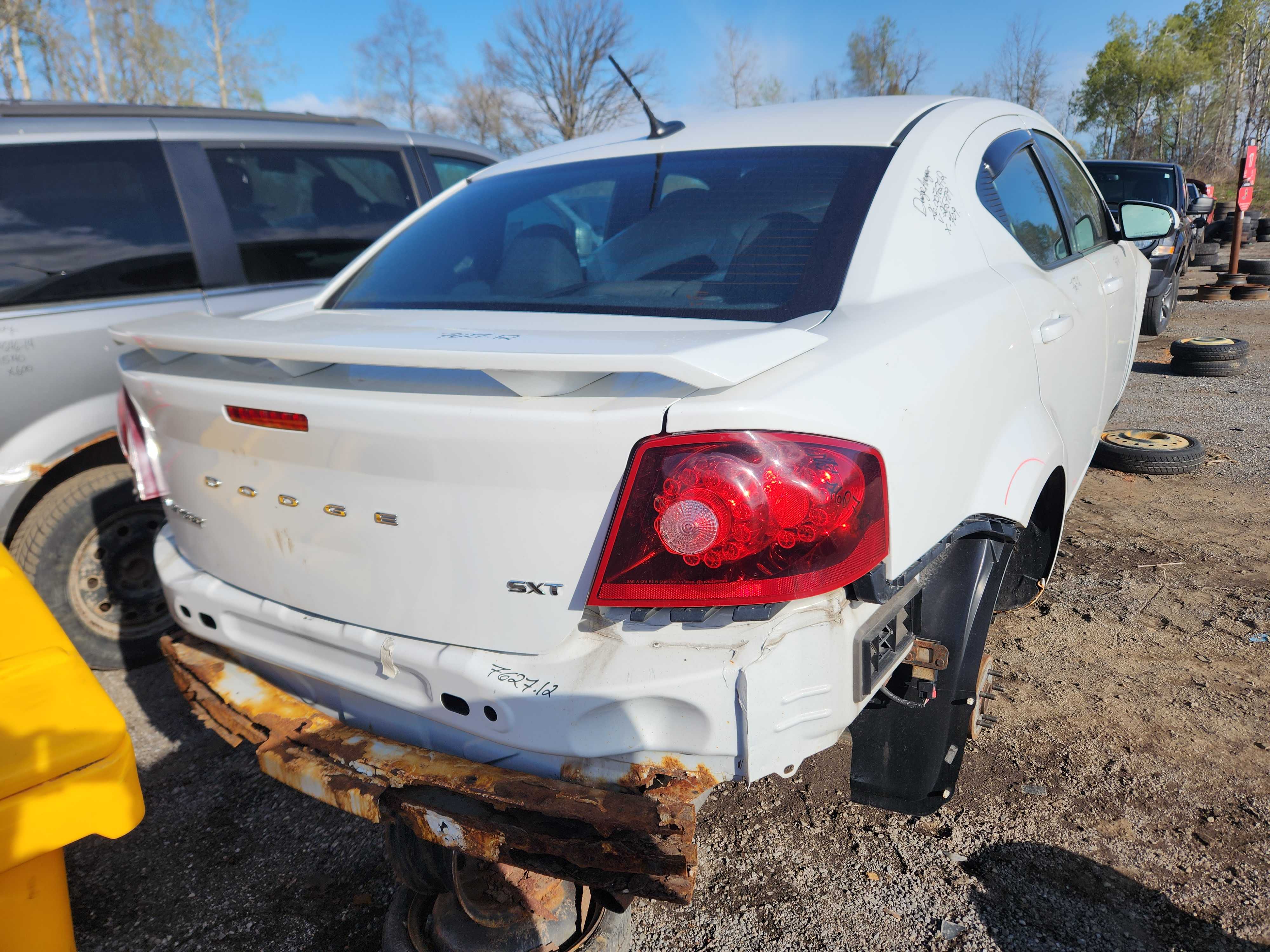 DODGE AVENGER 2012