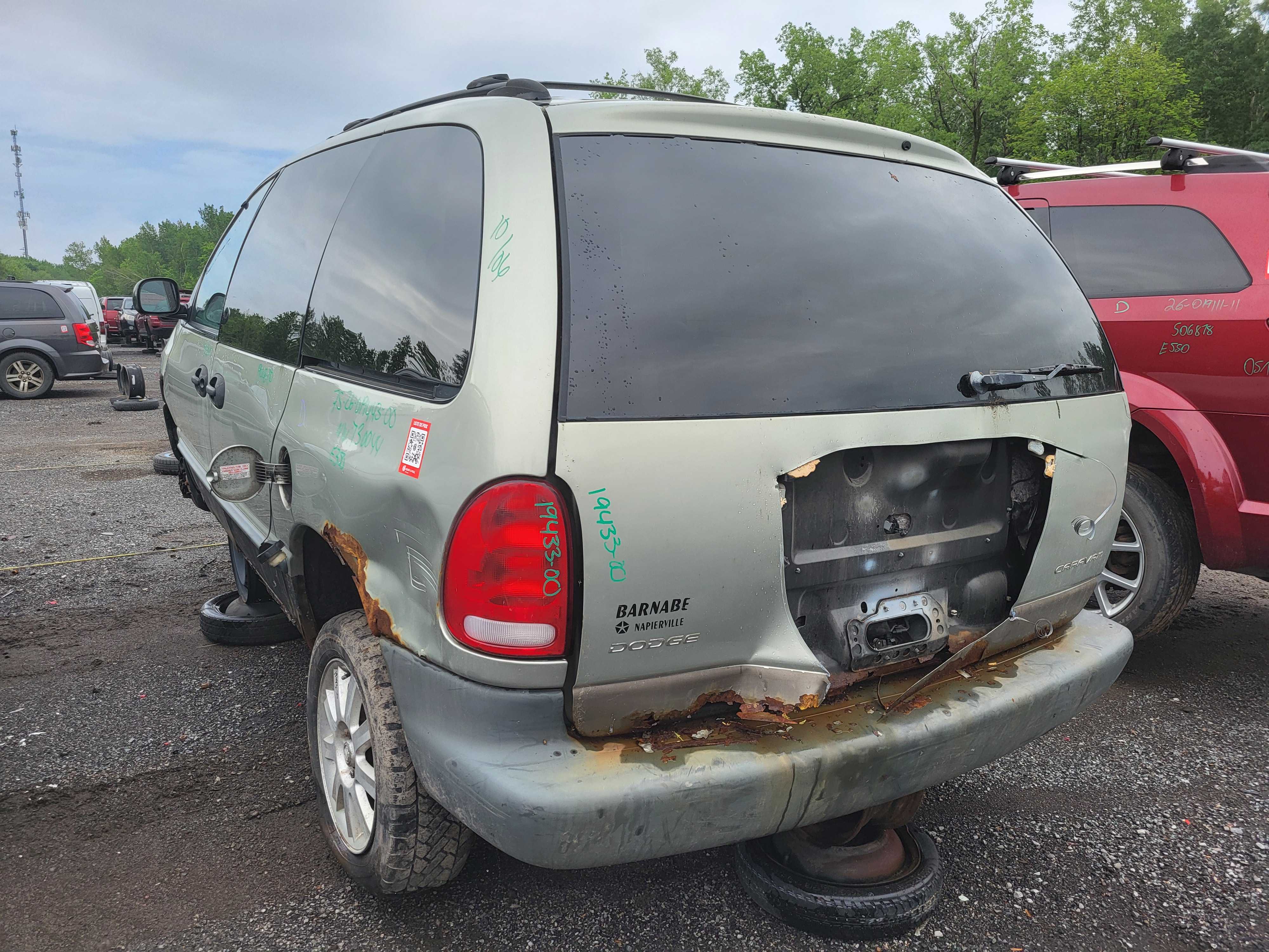 DODGE CARAVAN 2000