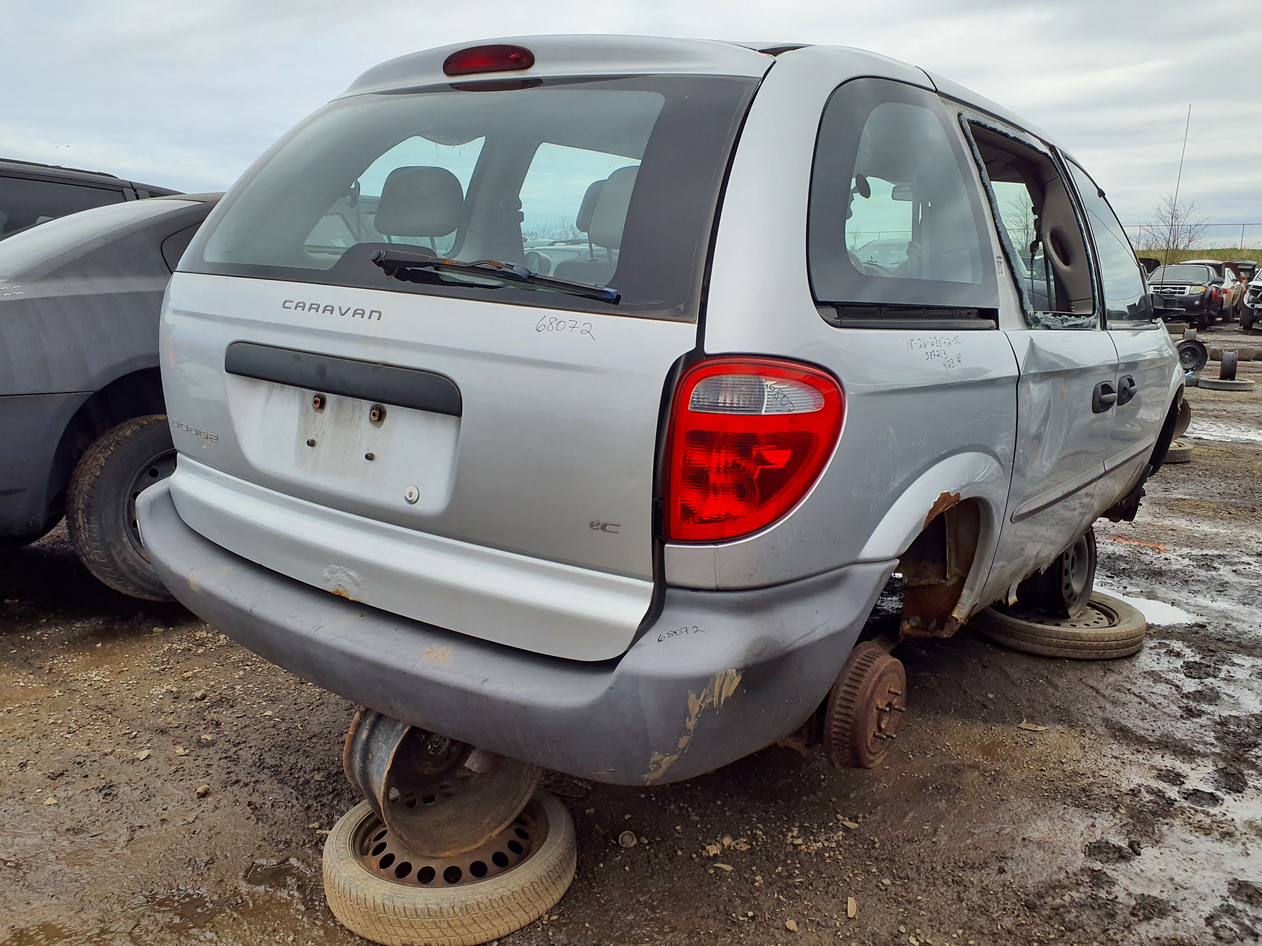 DODGE CARAVAN 2002