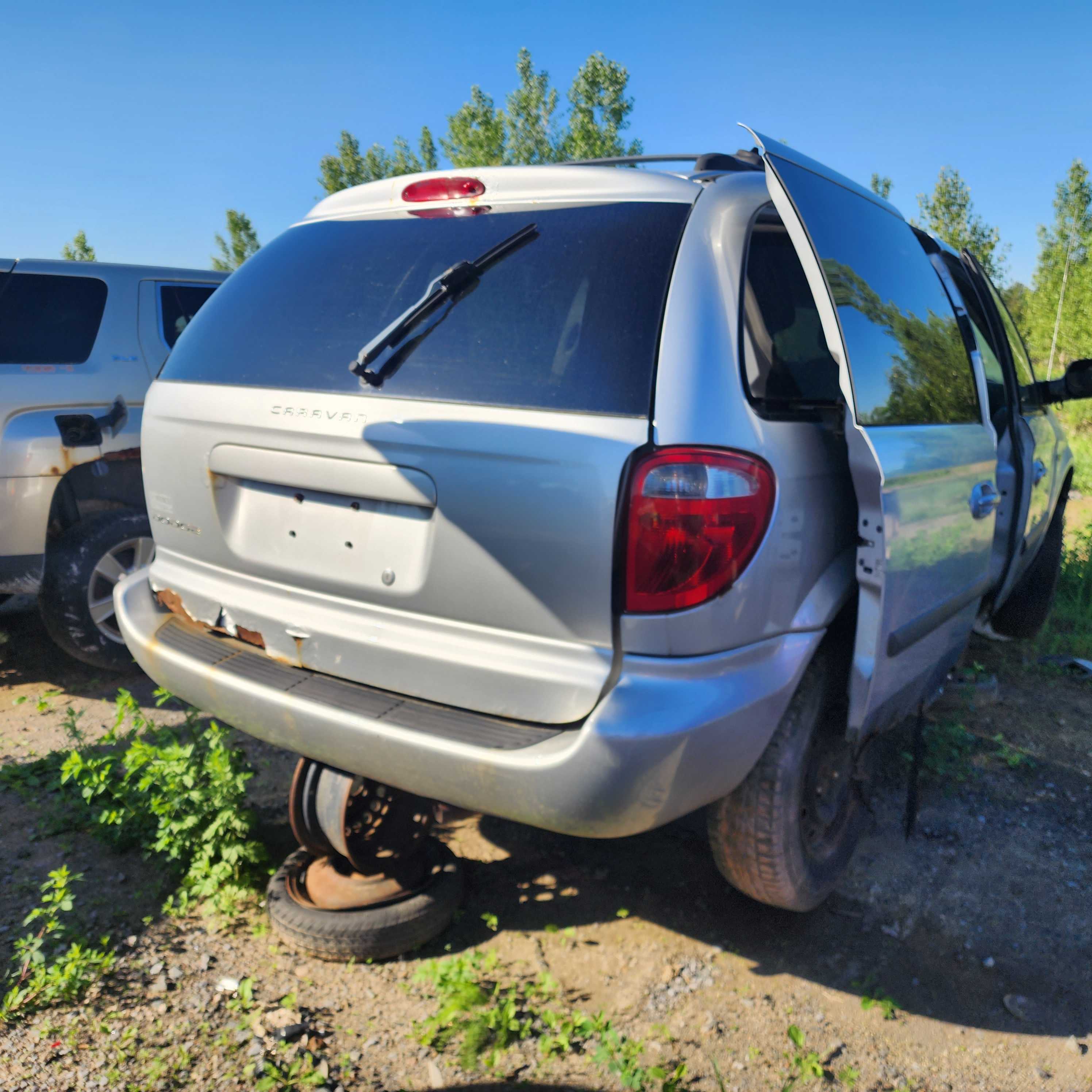 DODGE CARAVAN 2005