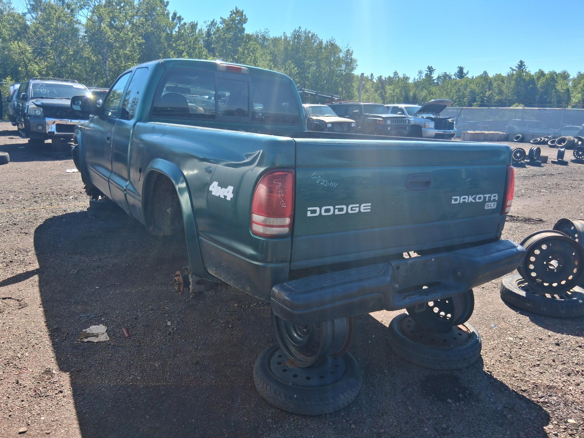 DODGE DAKOTA 2004