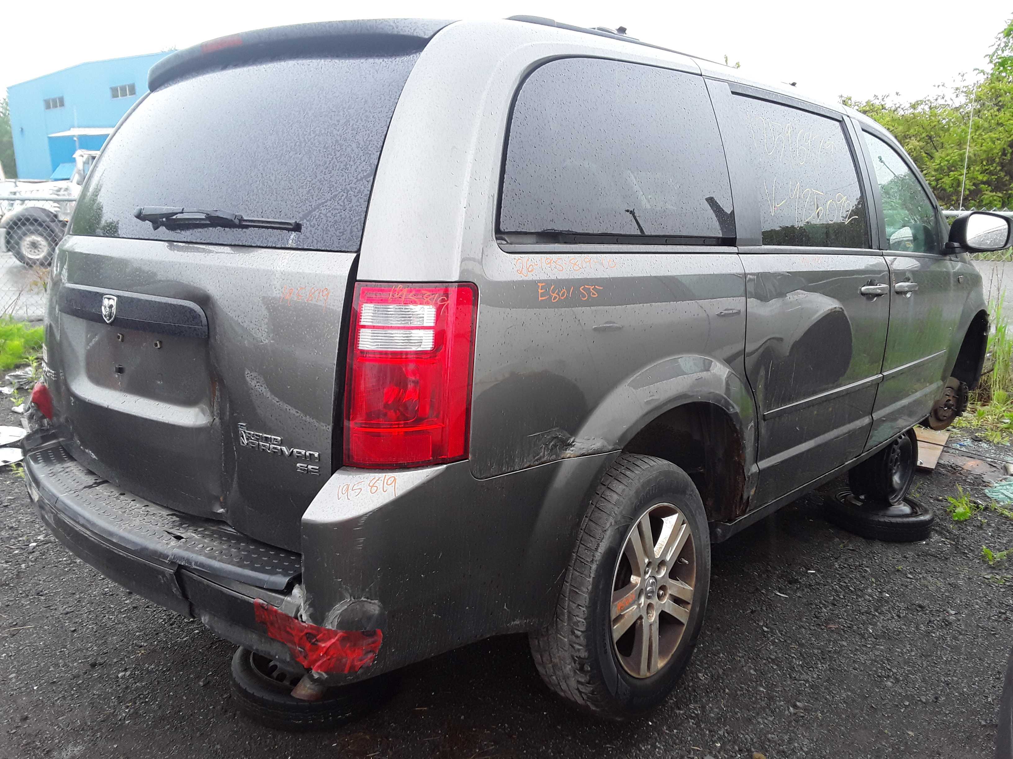 DODGE GRAND CARAVAN 2010