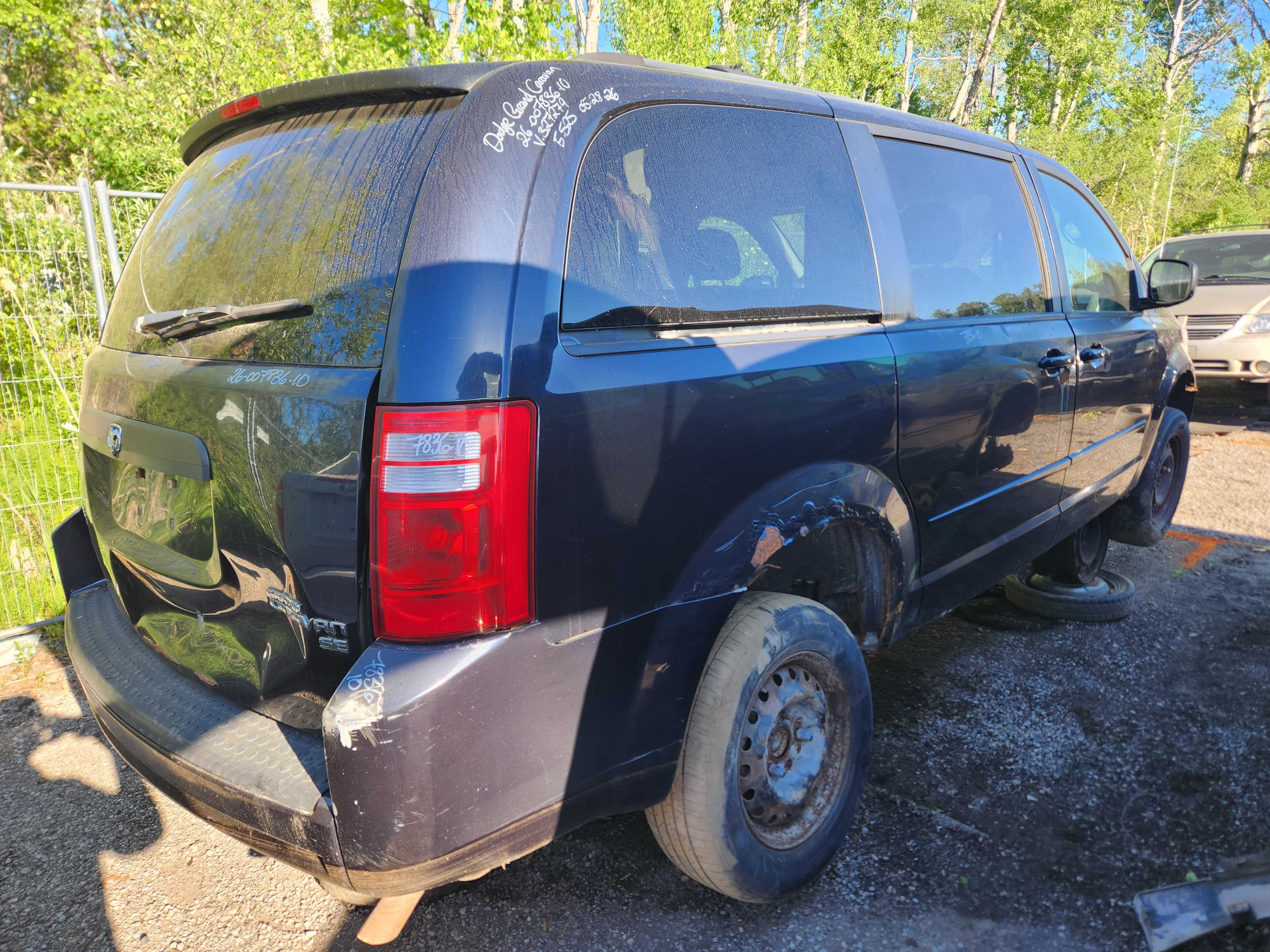 DODGE GRAND CARAVAN 2010