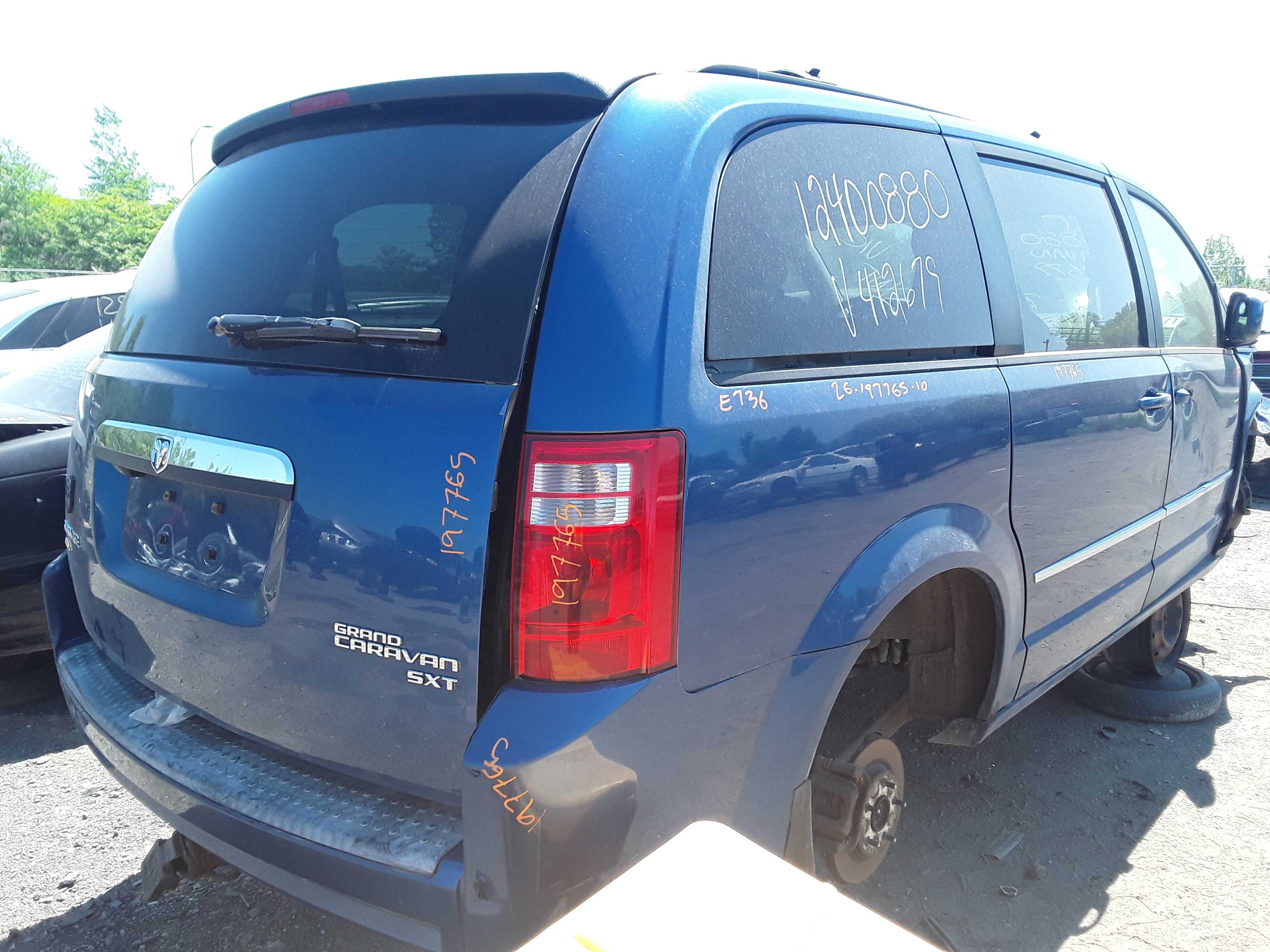 DODGE GRAND CARAVAN 2010