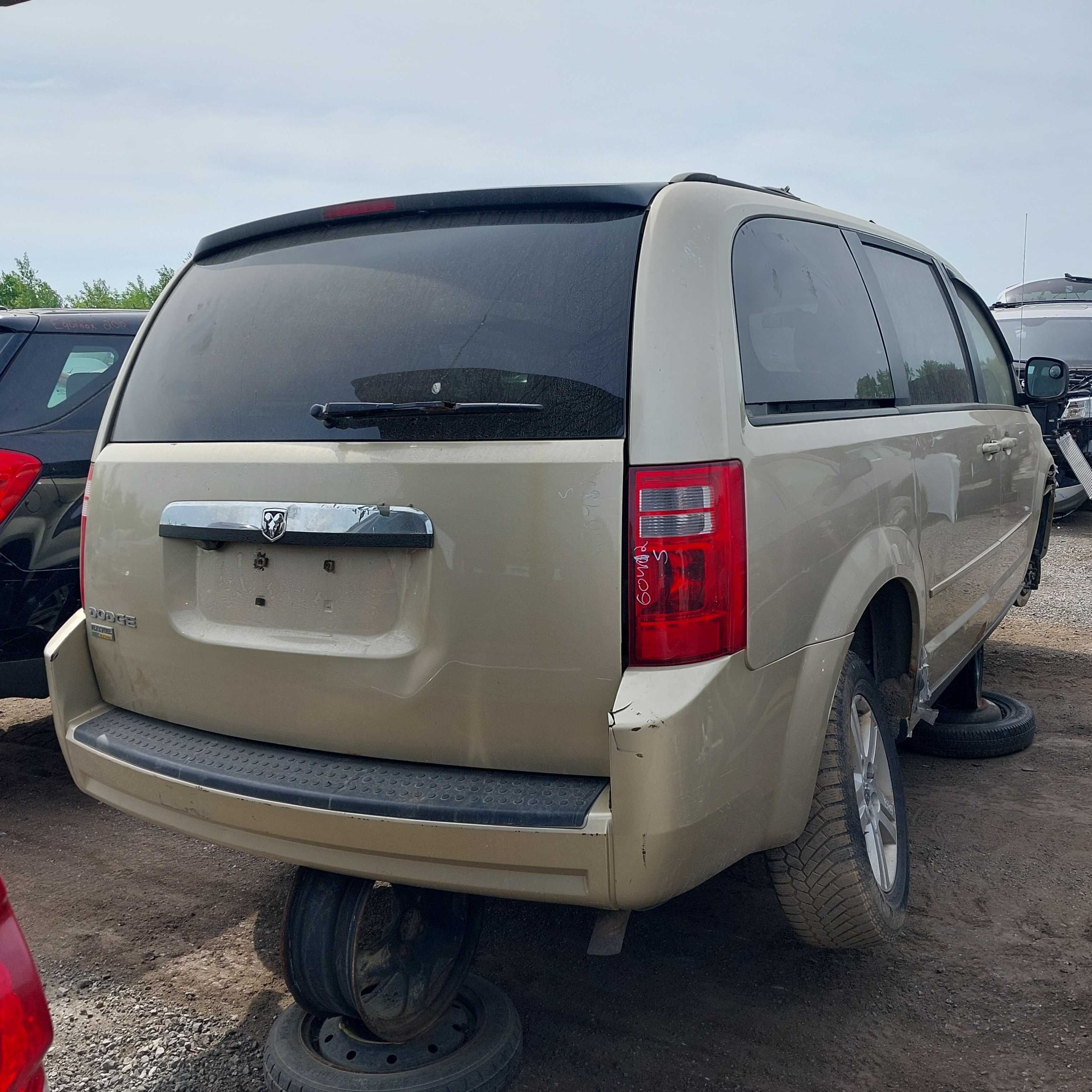 DODGE GRAND CARAVAN 2010