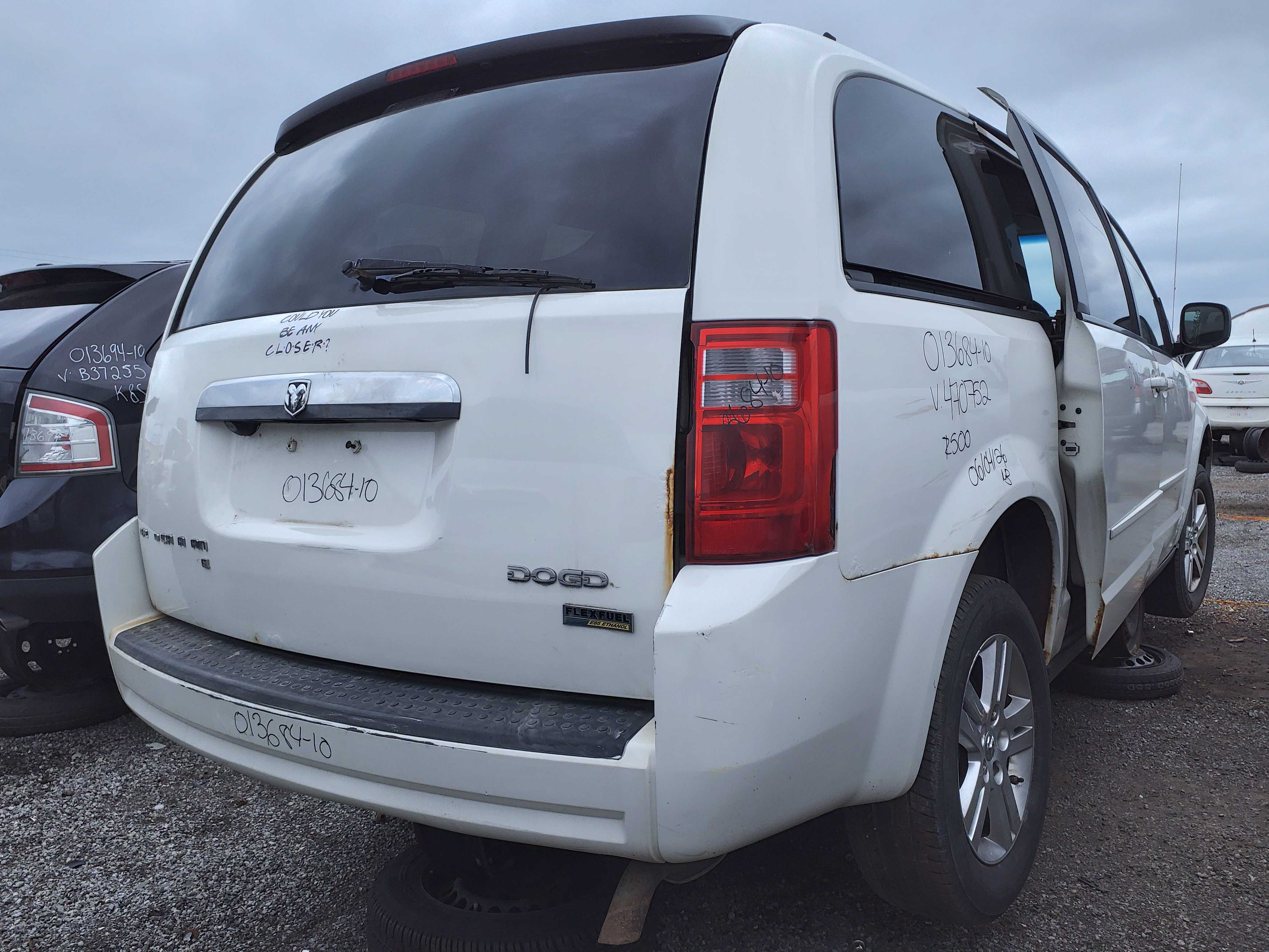 DODGE GRAND CARAVAN 2010