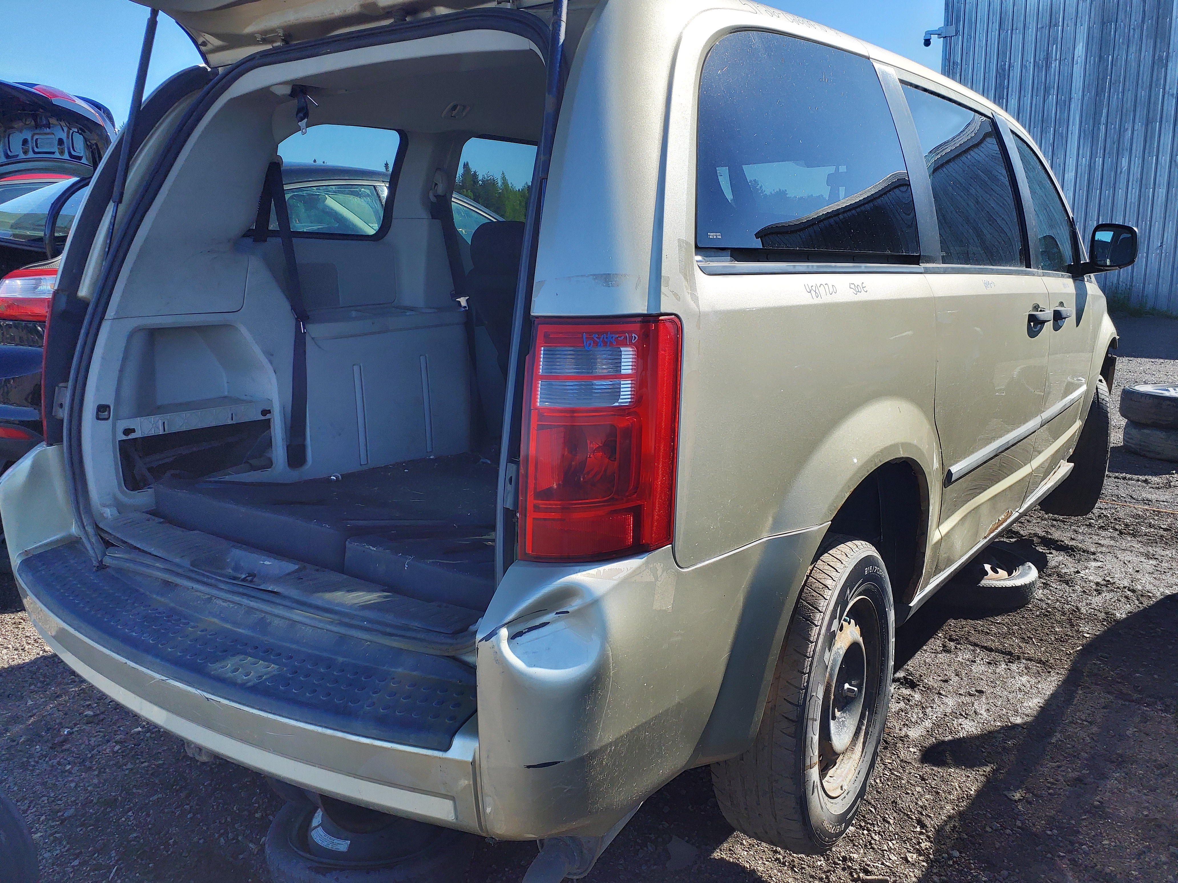DODGE GRAND CARAVAN 2010