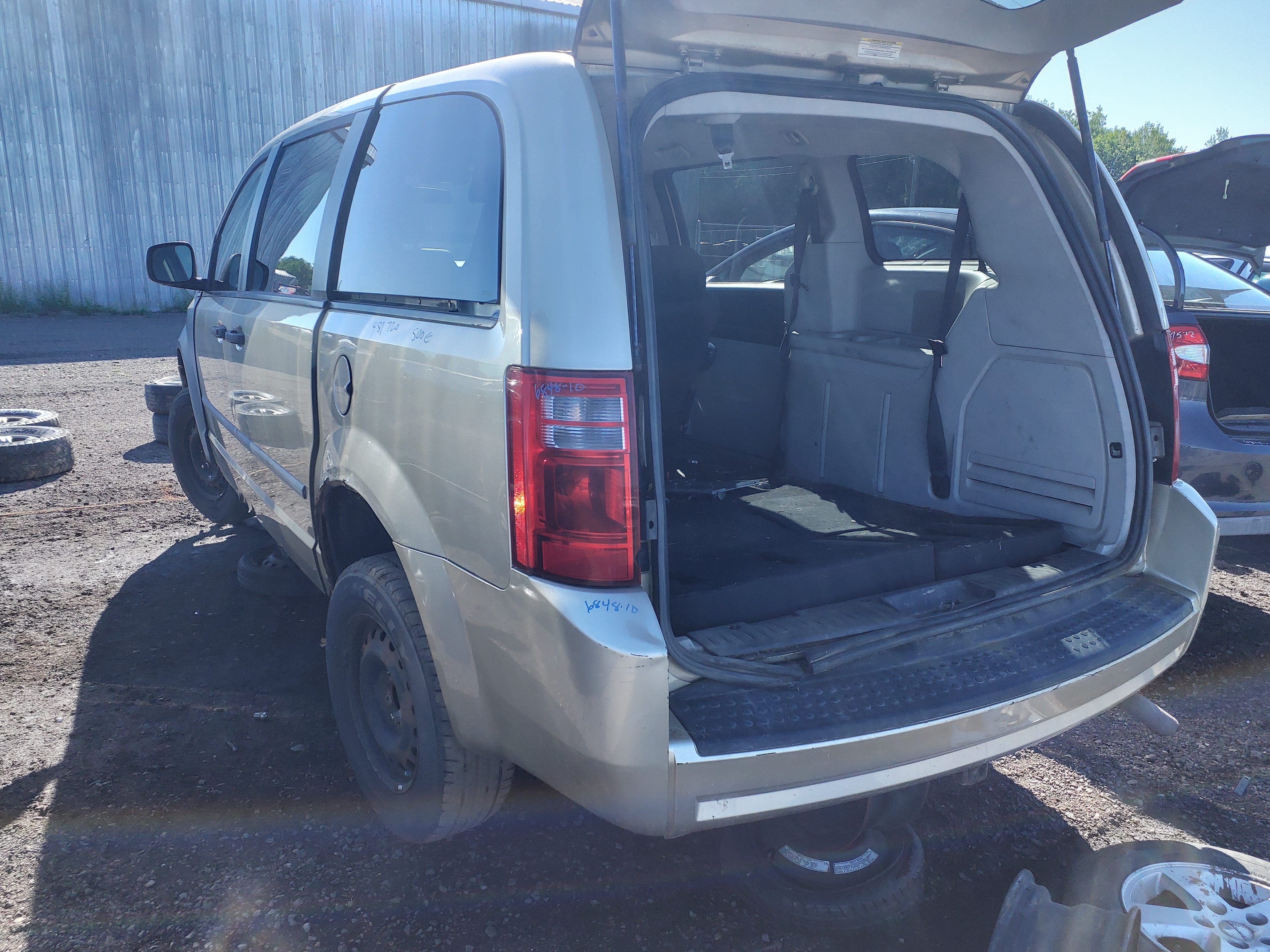 DODGE GRAND CARAVAN 2010
