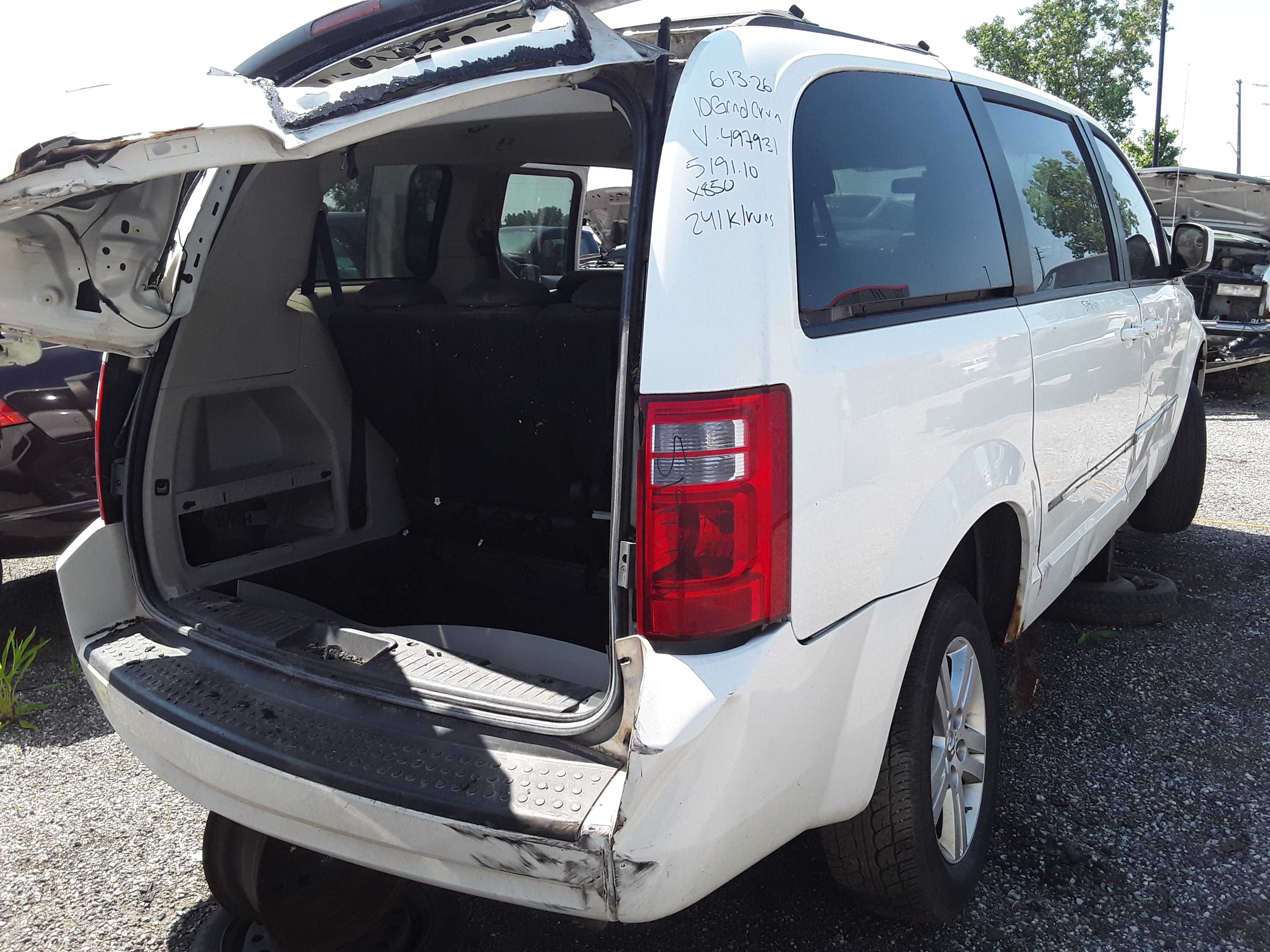 DODGE GRAND CARAVAN 2010