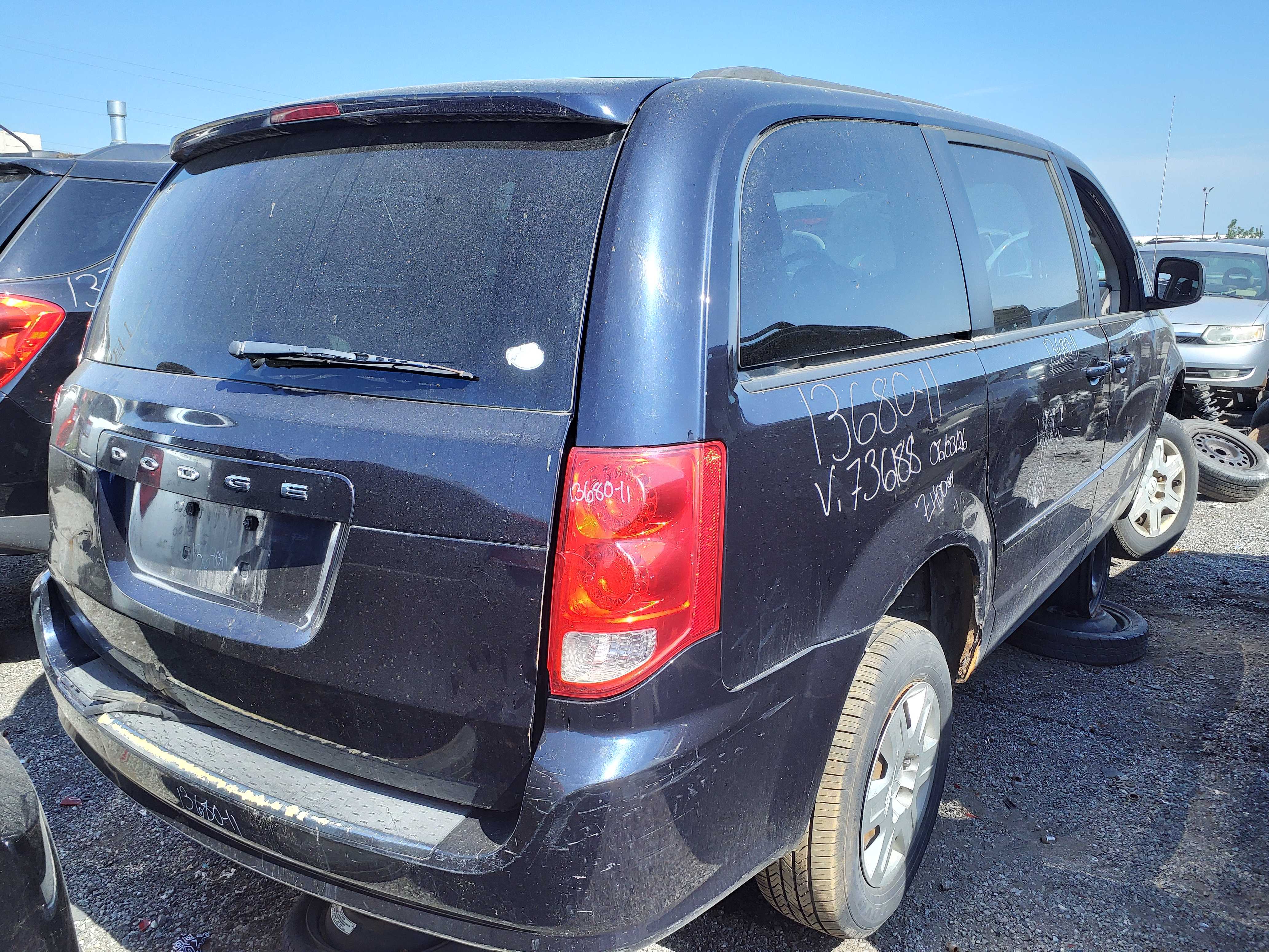 DODGE GRAND CARAVAN 2011