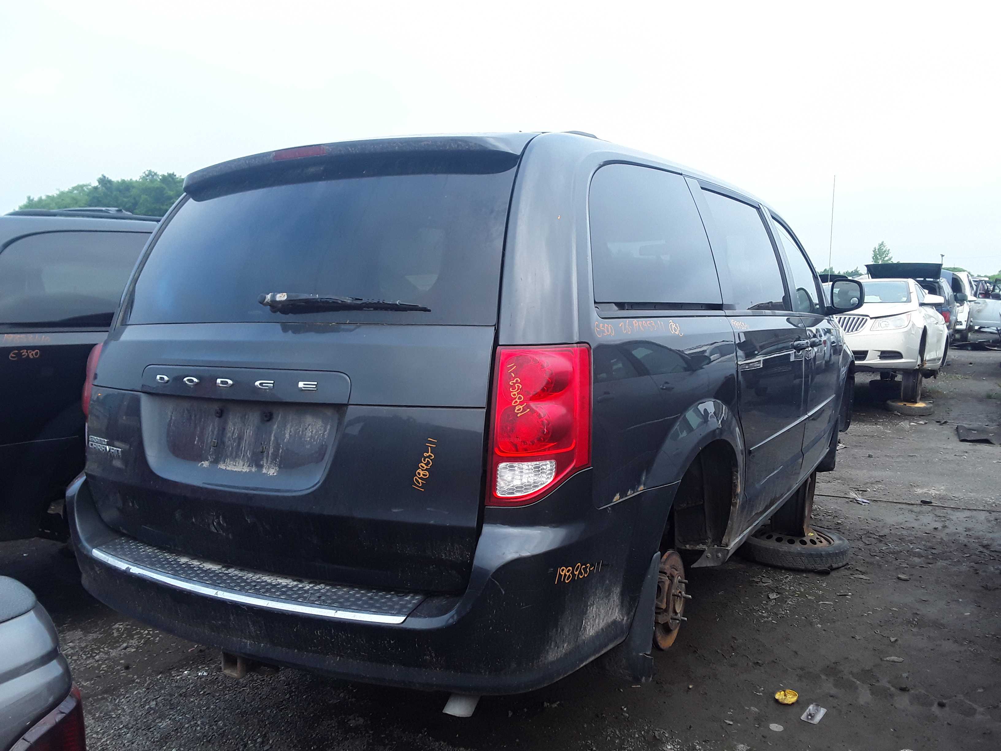 DODGE GRAND CARAVAN 2011
