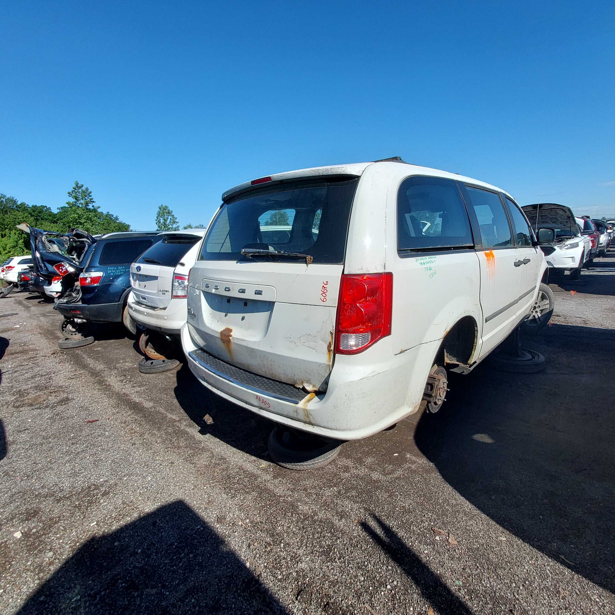 DODGE GRAND CARAVAN 2011