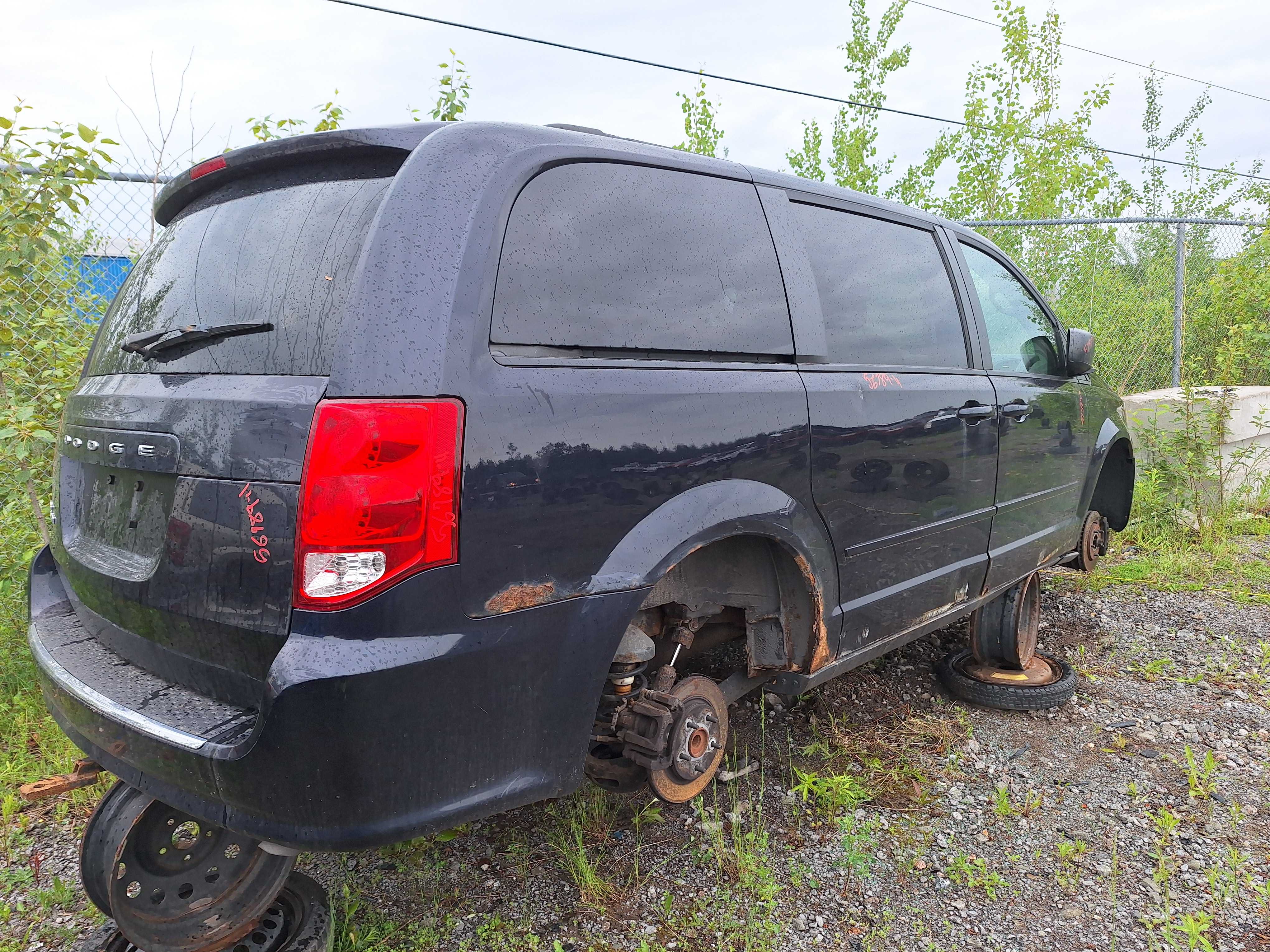 DODGE GRAND CARAVAN 2011