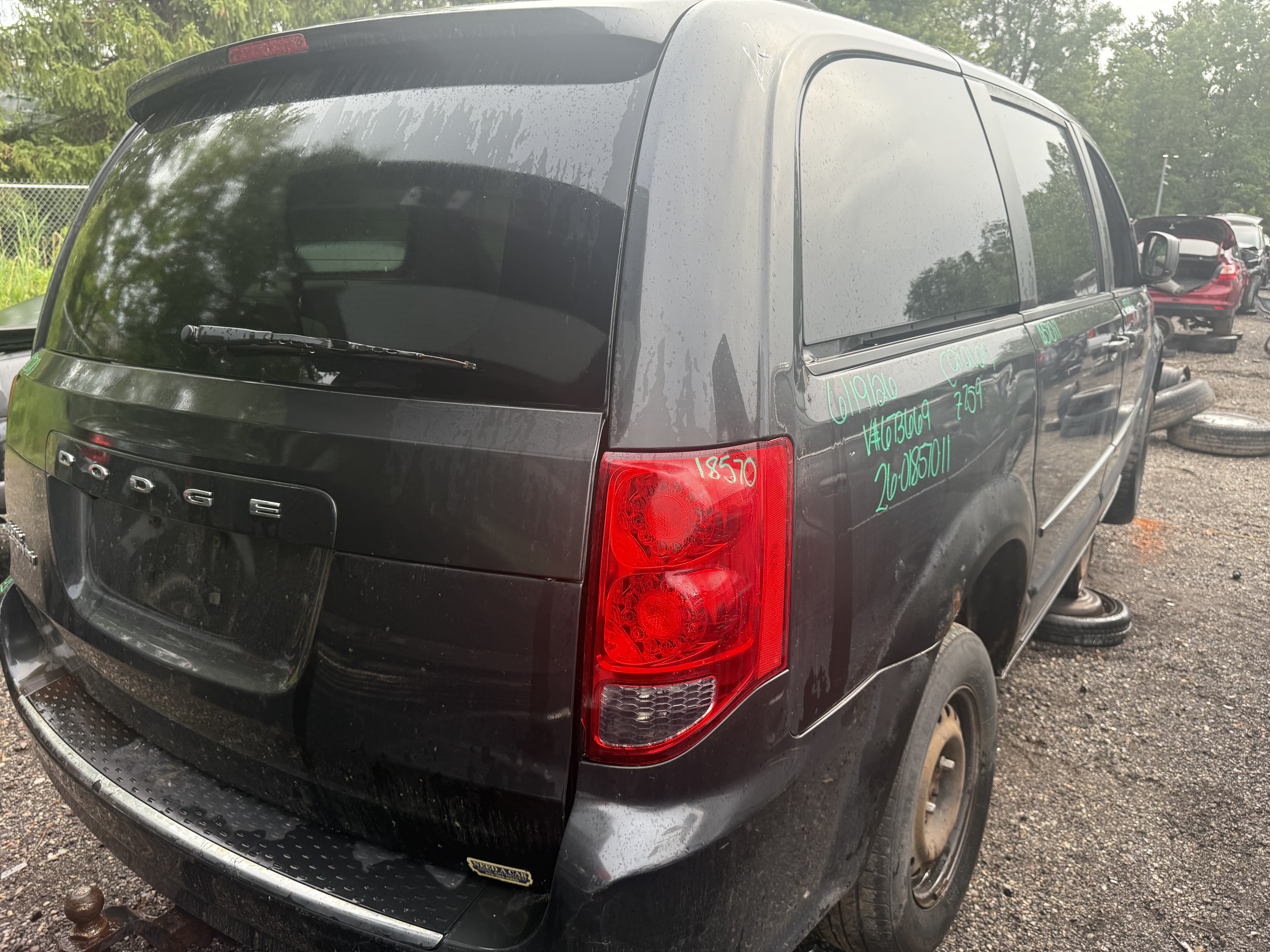 DODGE GRAND CARAVAN 2011
