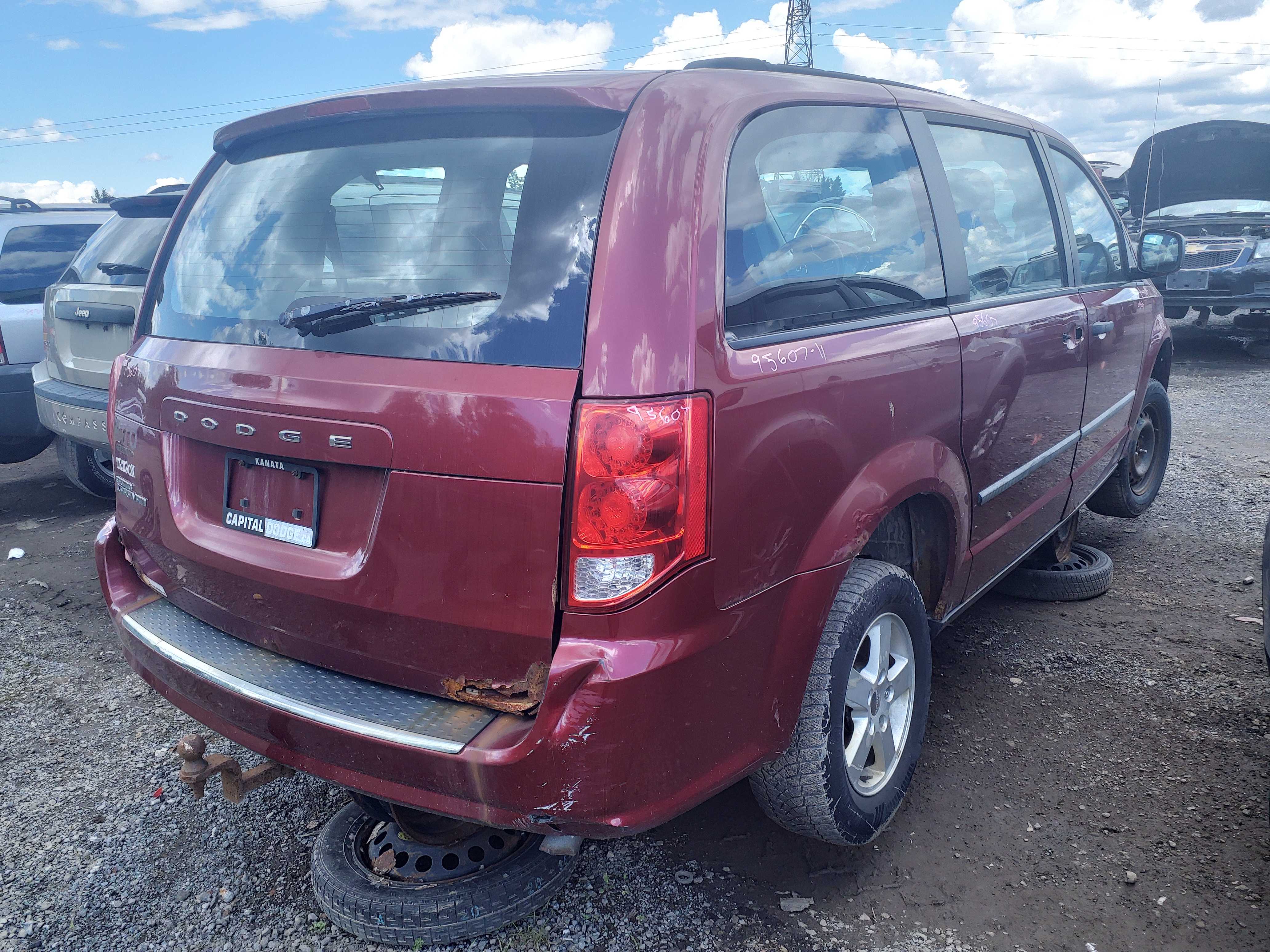 DODGE GRAND CARAVAN 2011