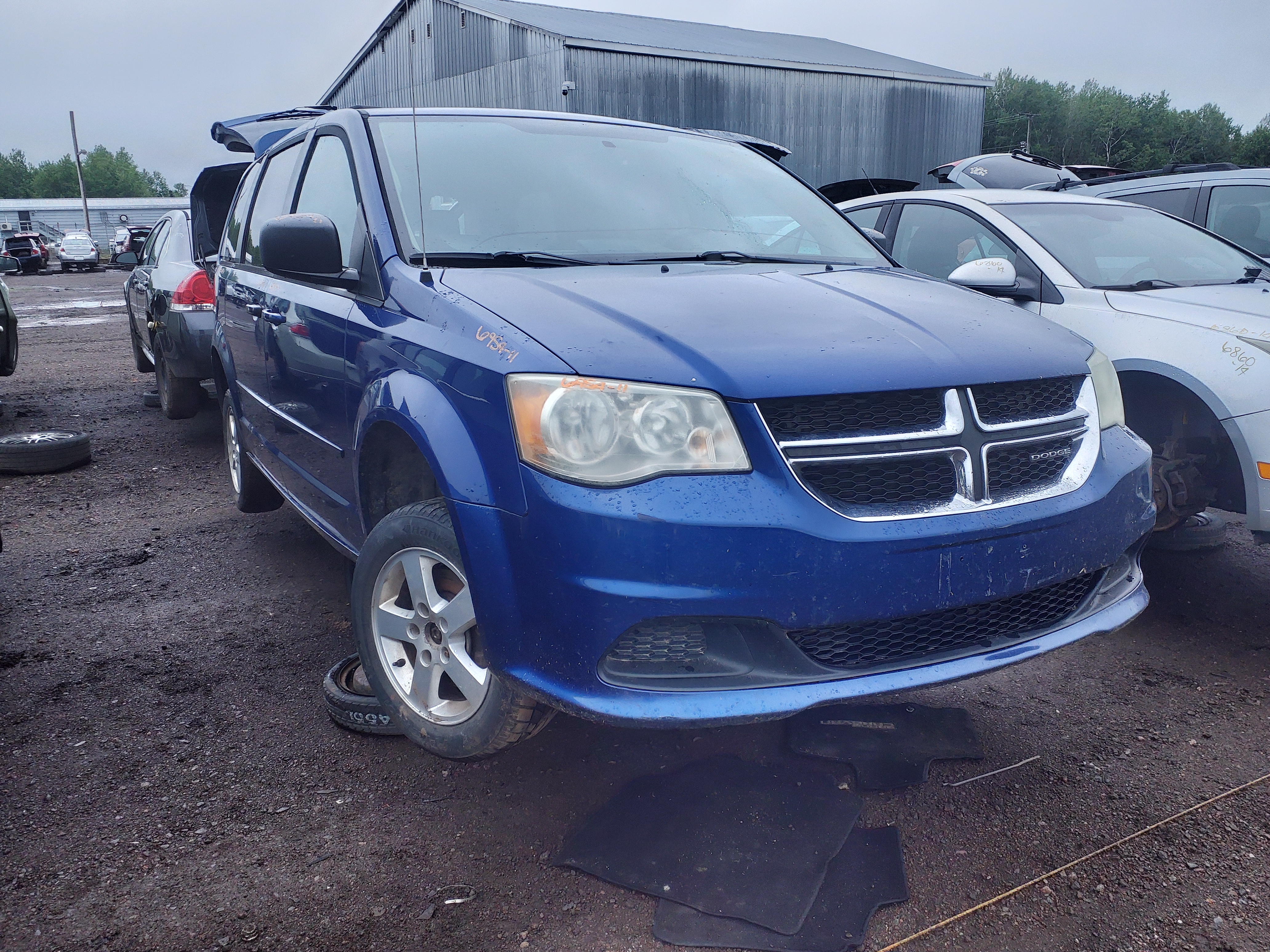 DODGE GRAND CARAVAN 2011