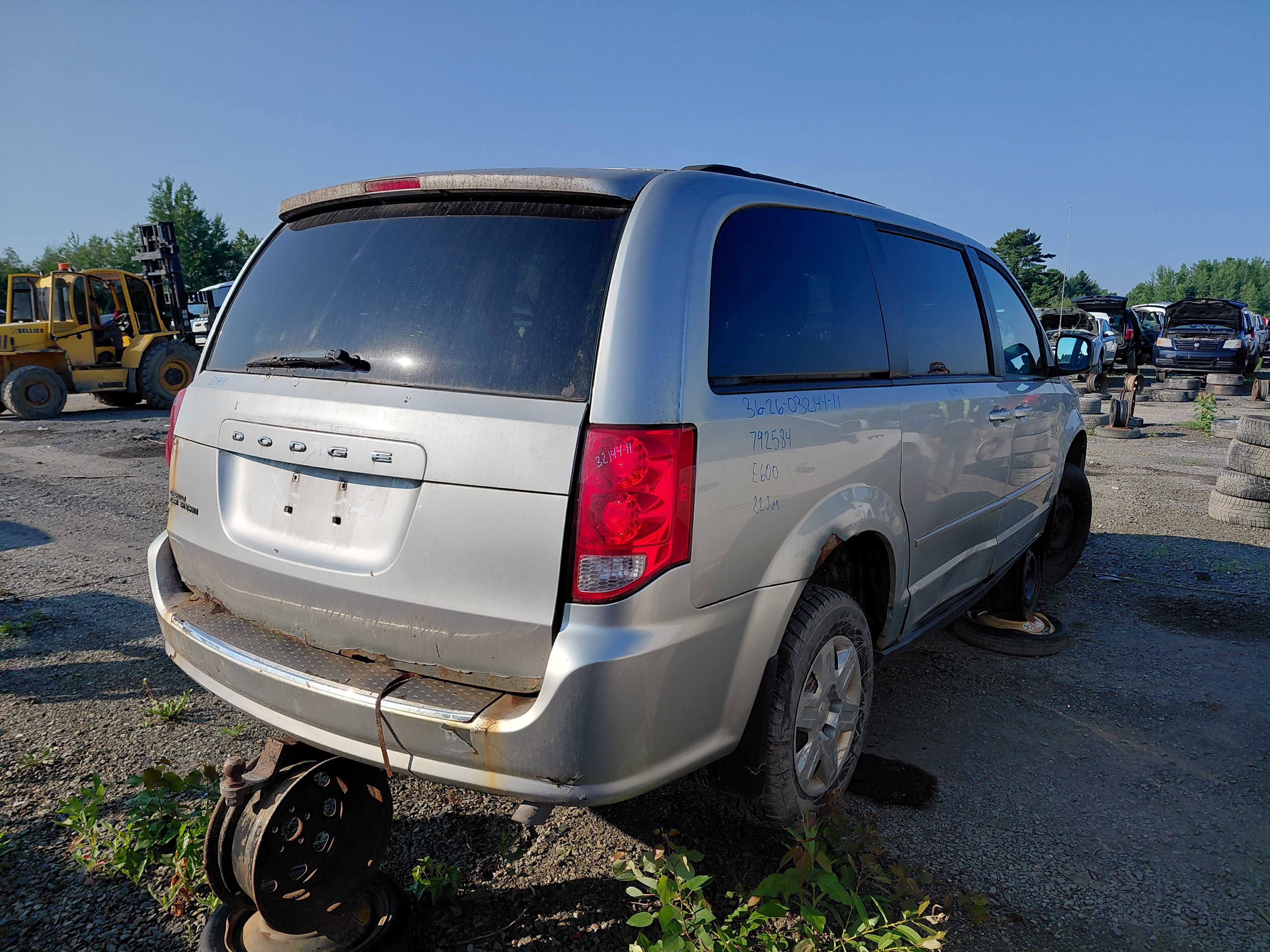 DODGE GRAND CARAVAN 2011