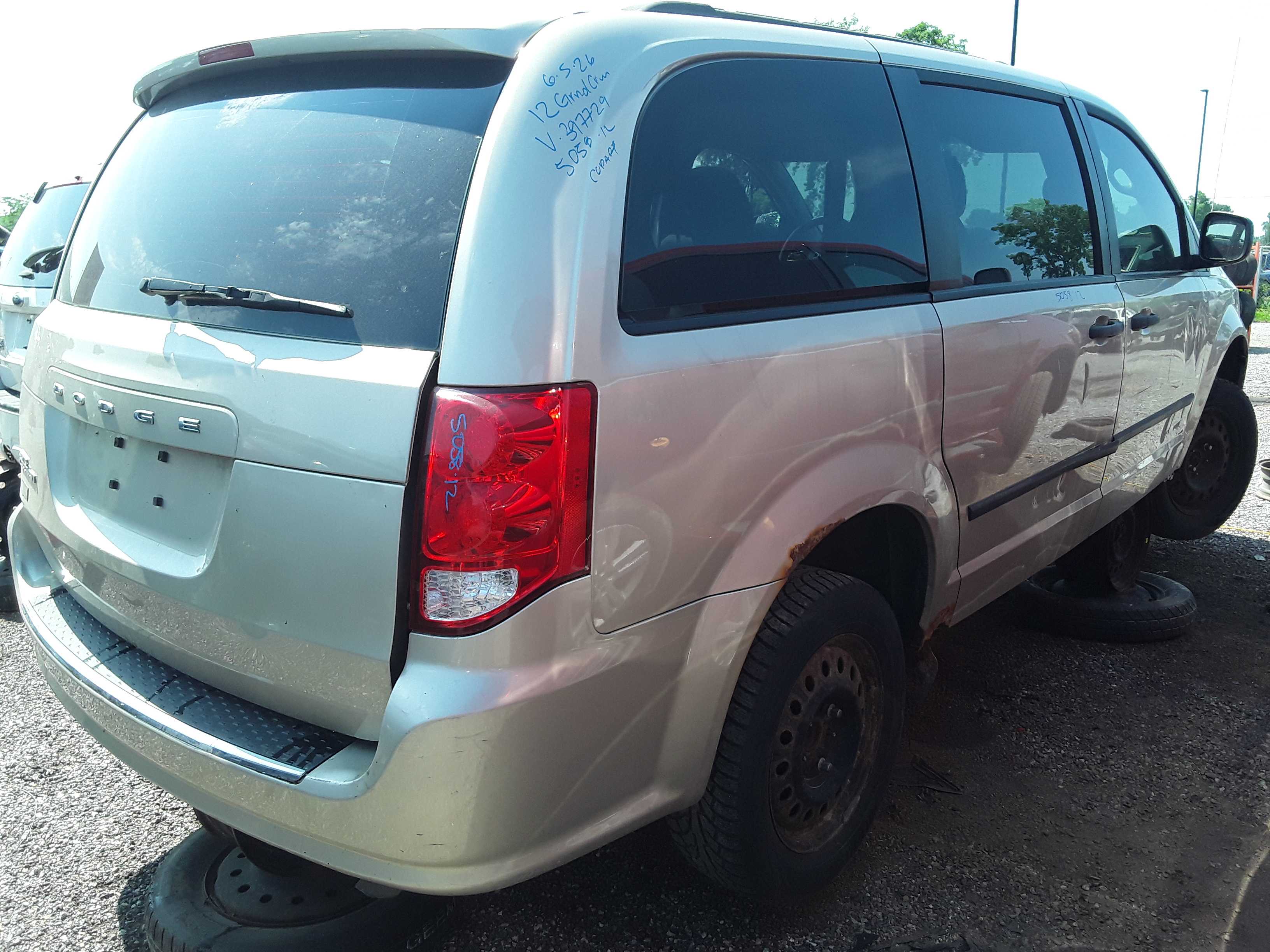 DODGE GRAND CARAVAN 2012