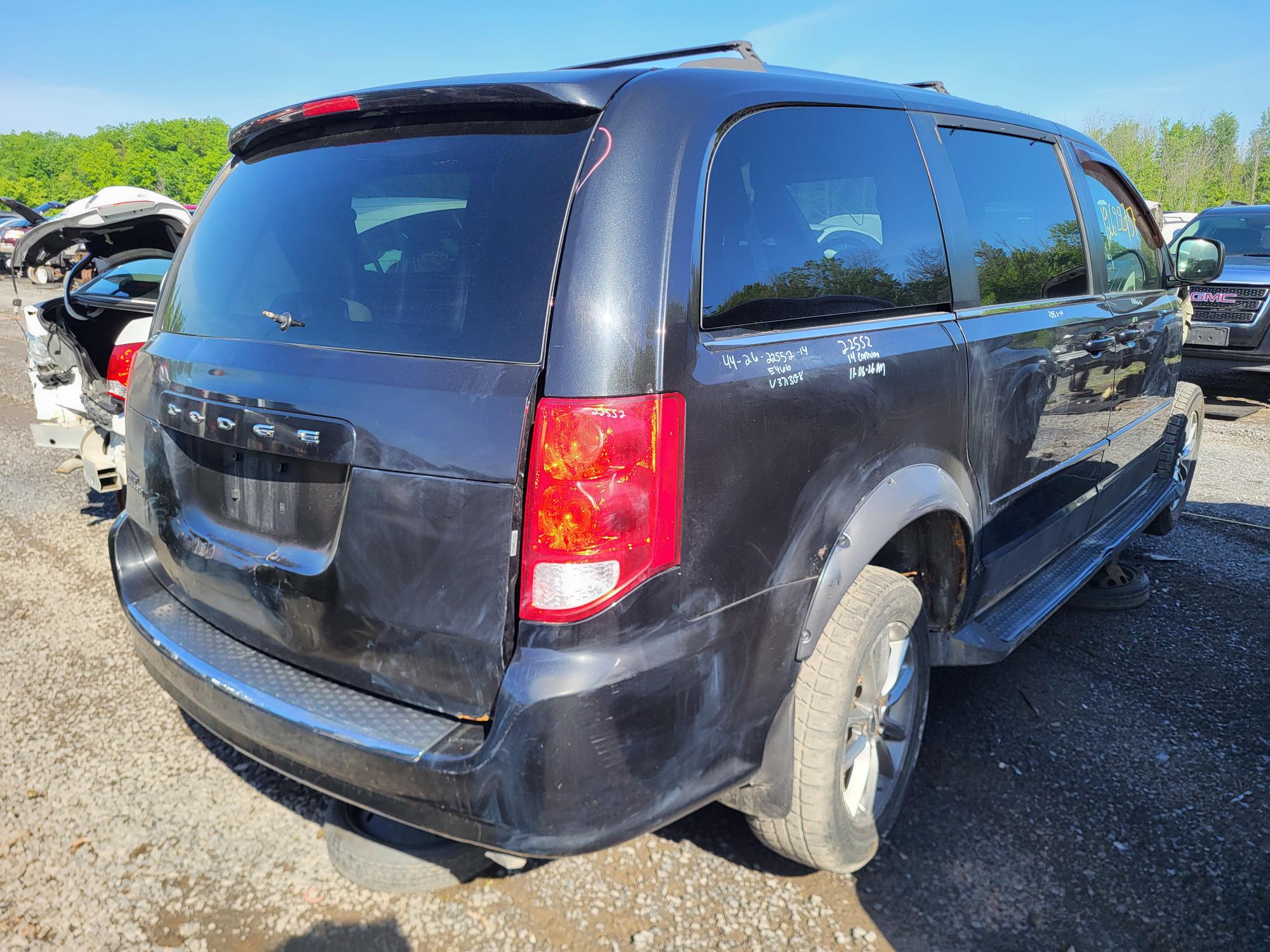 DODGE GRAND CARAVAN 2014