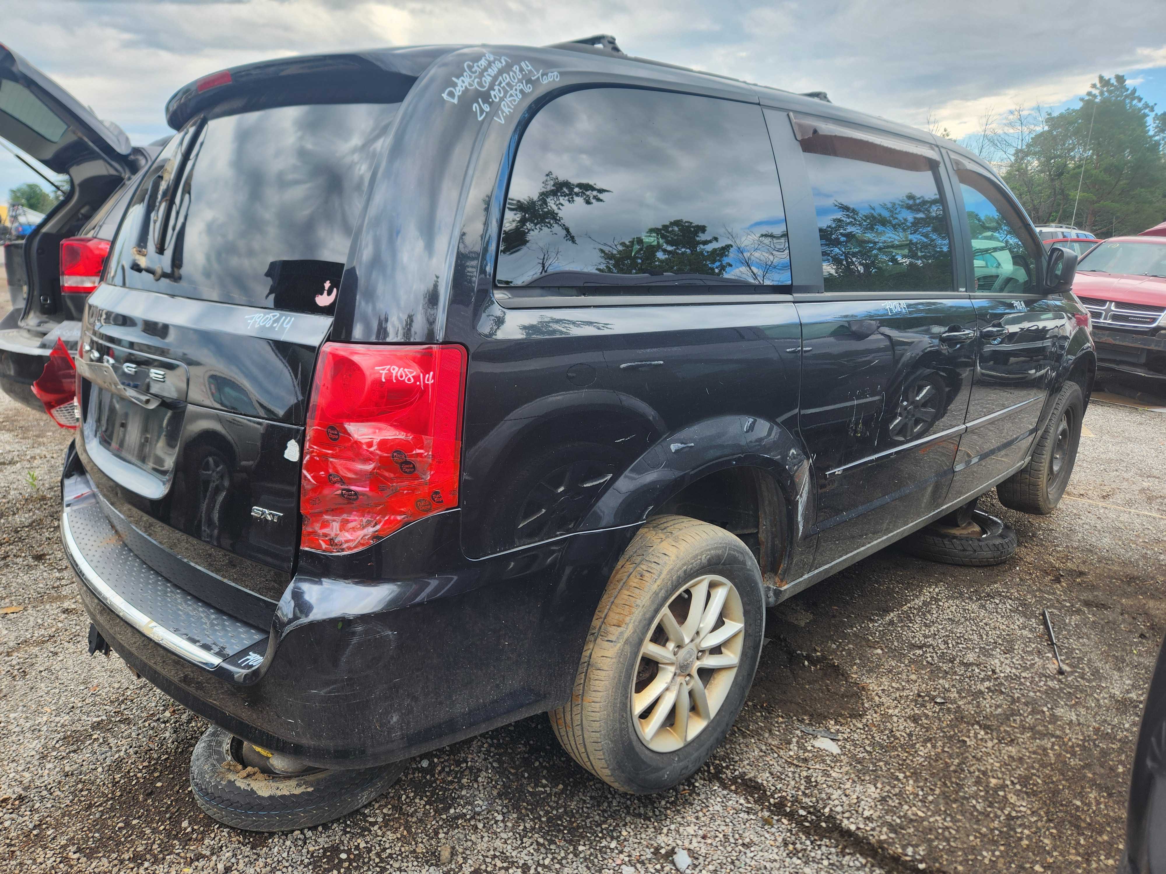 DODGE GRAND CARAVAN 2014