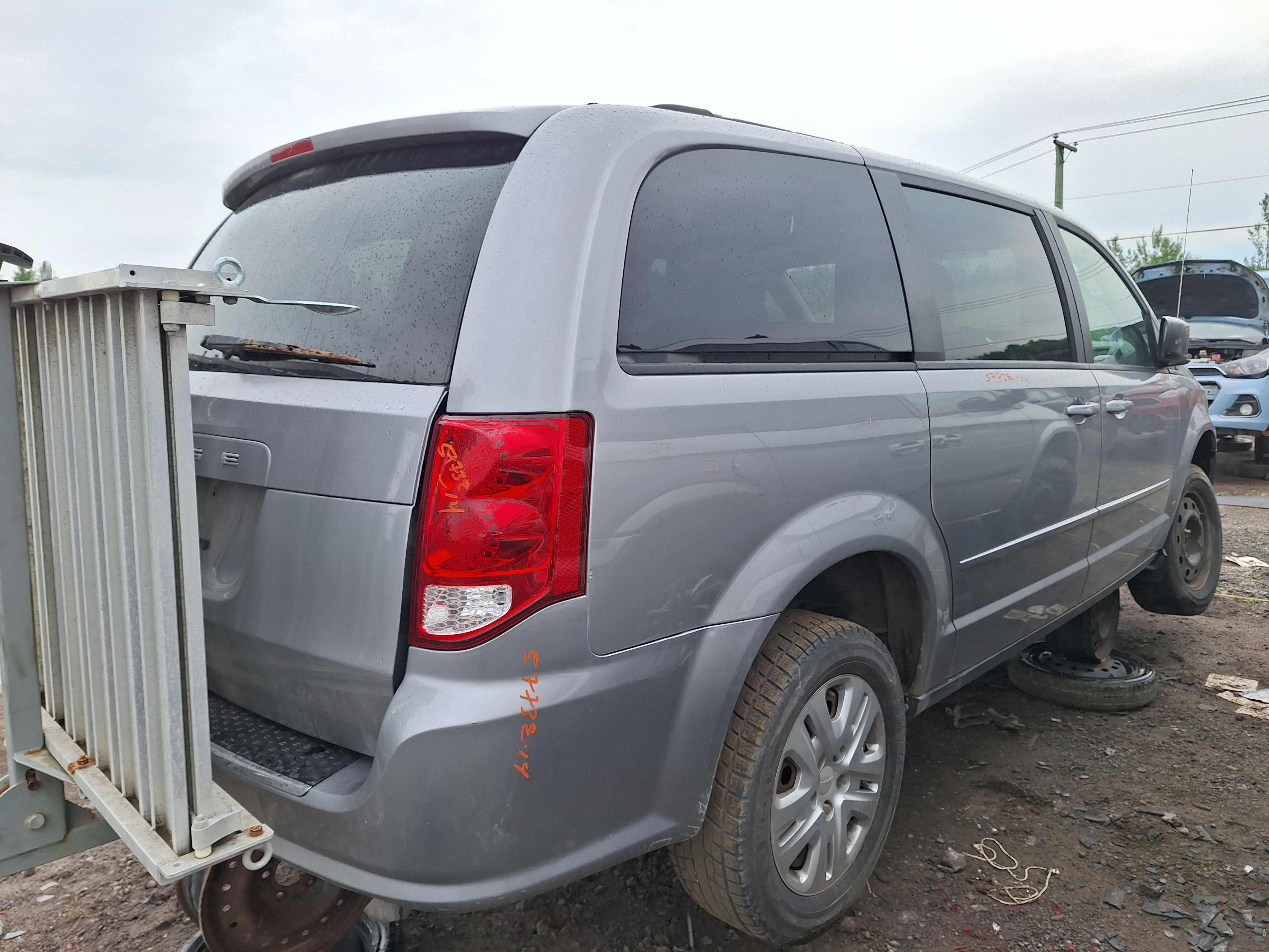 DODGE GRAND CARAVAN 2014