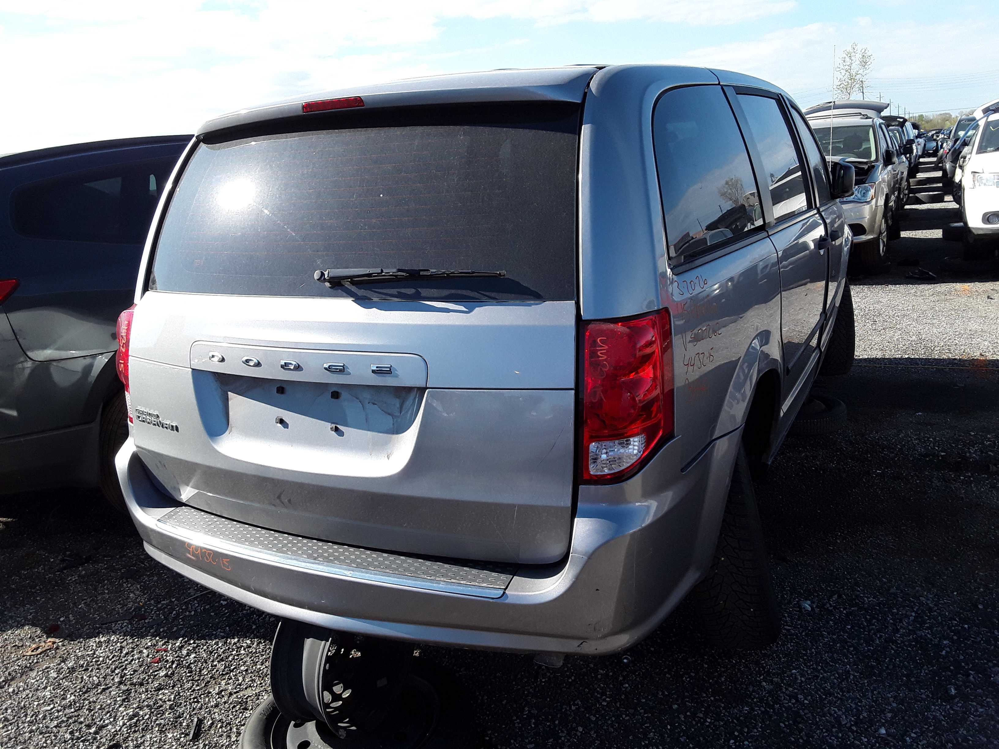 DODGE GRAND CARAVAN 2015