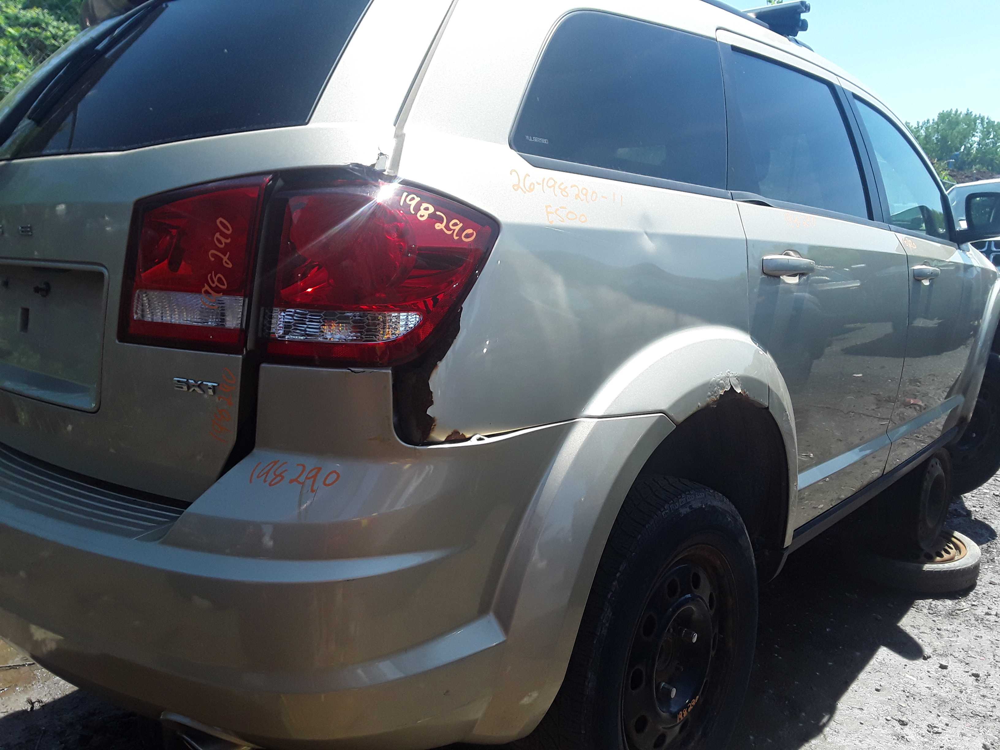 DODGE JOURNEY 2011
