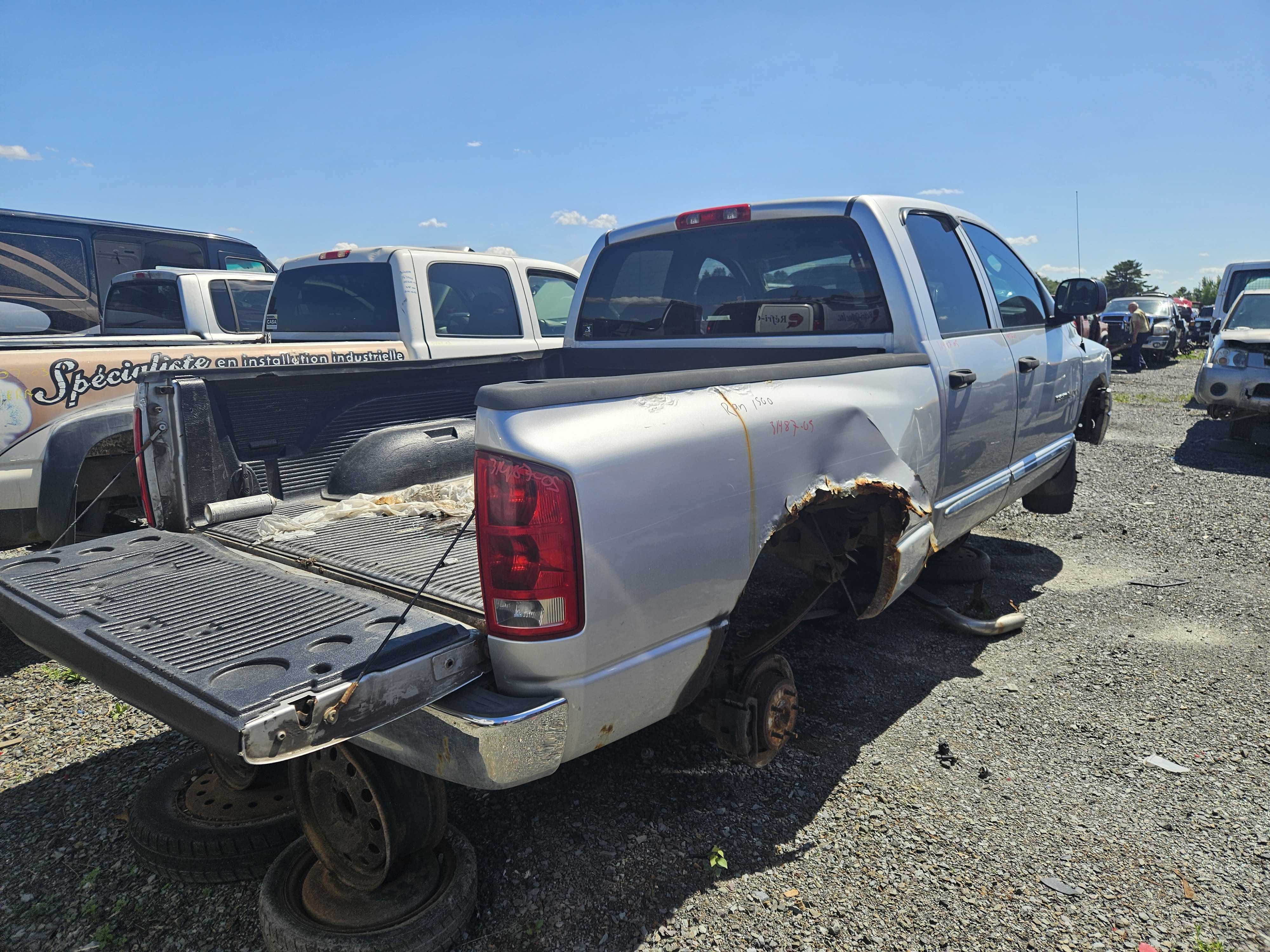 DODGE RAM 1500 2005