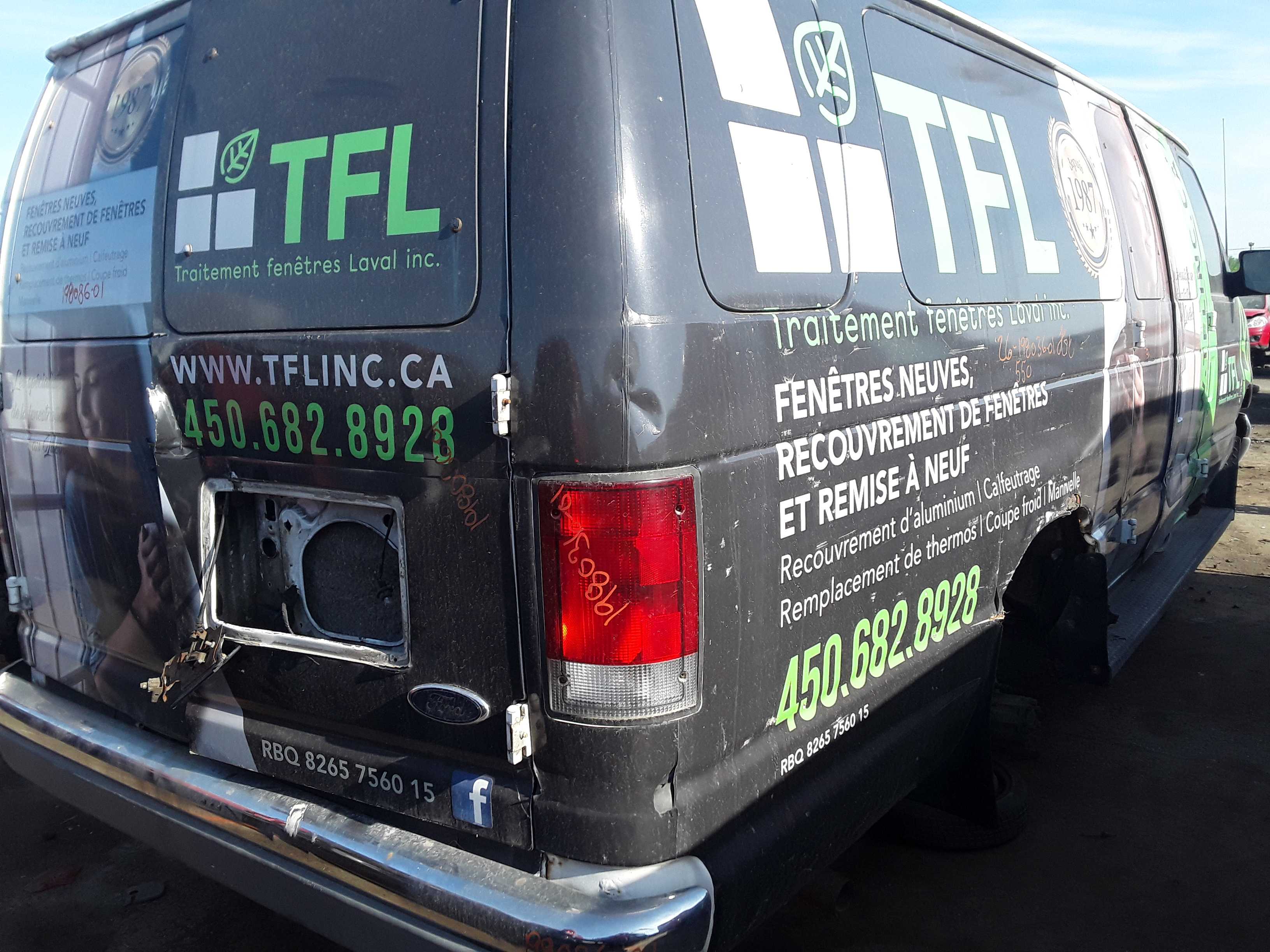 FORD ECONOLINE 2001