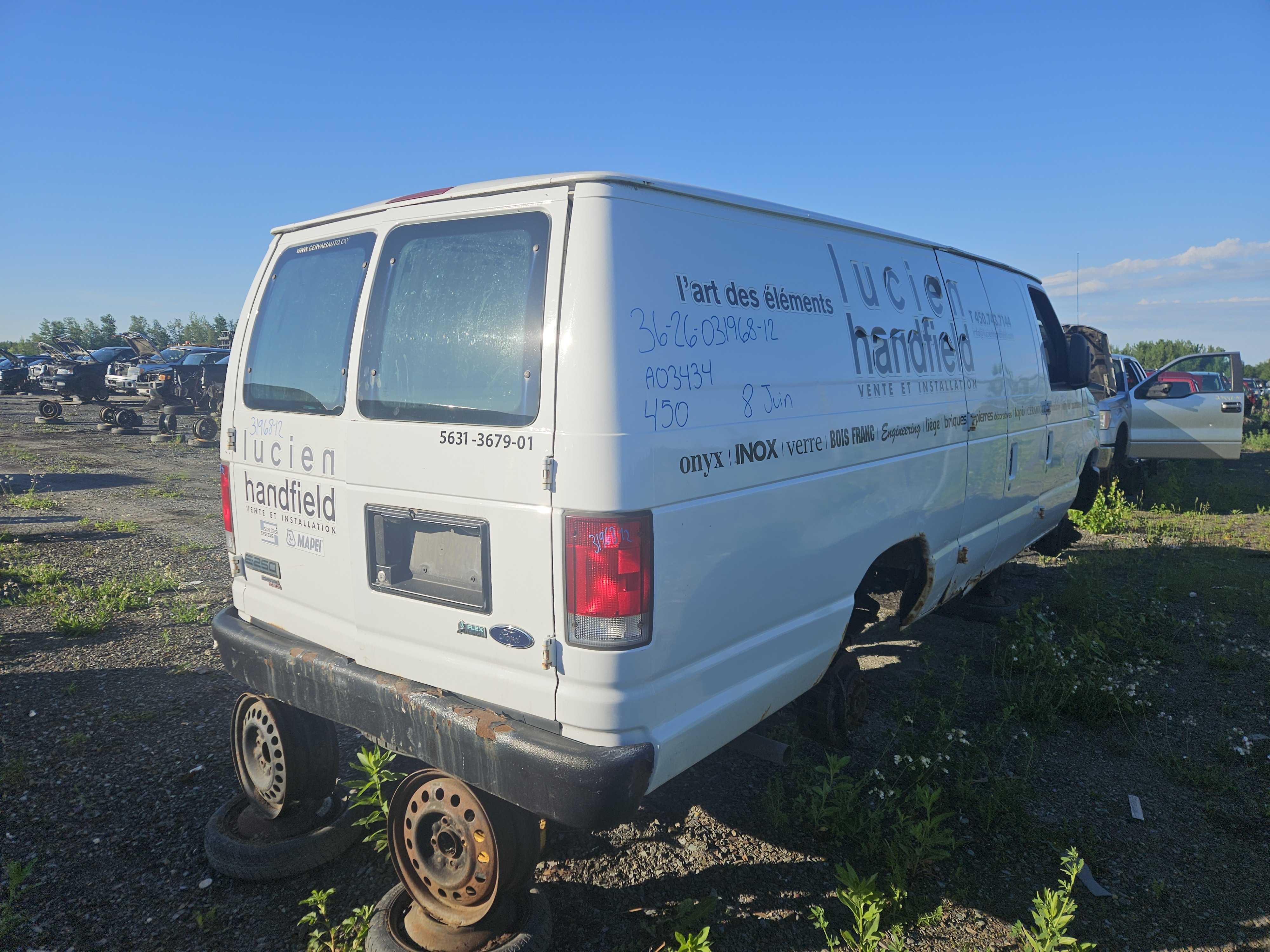 FORD ECONOLINE 2012