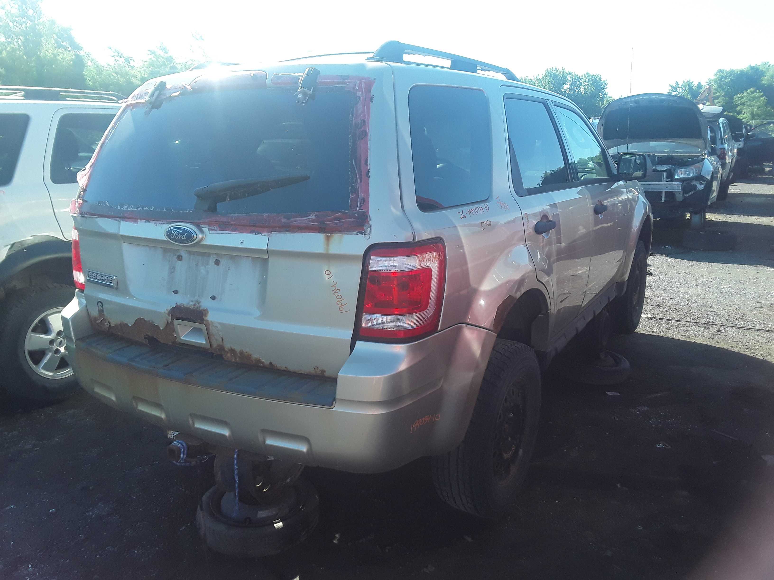 FORD ESCAPE 2010