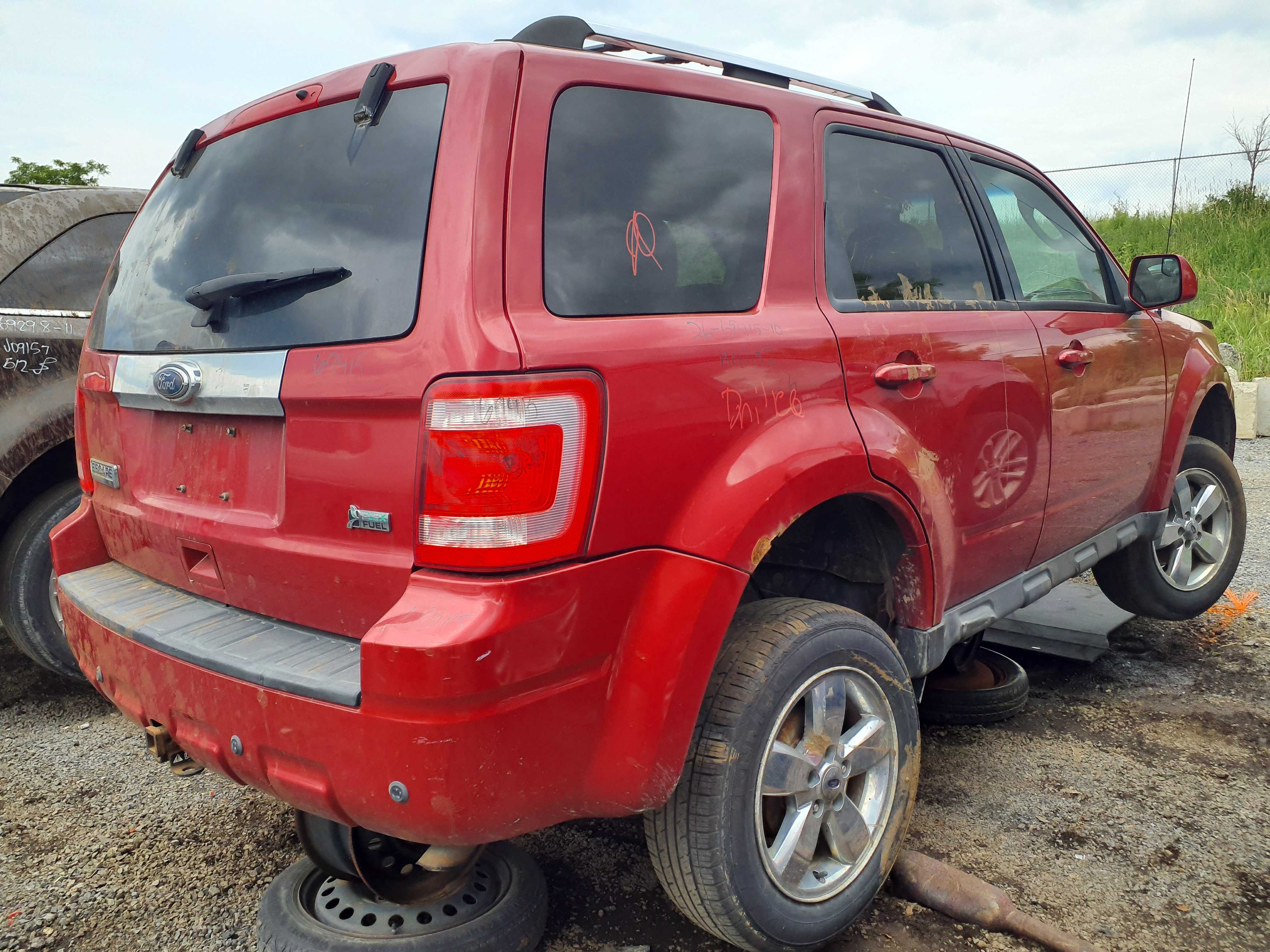 FORD ESCAPE 2010