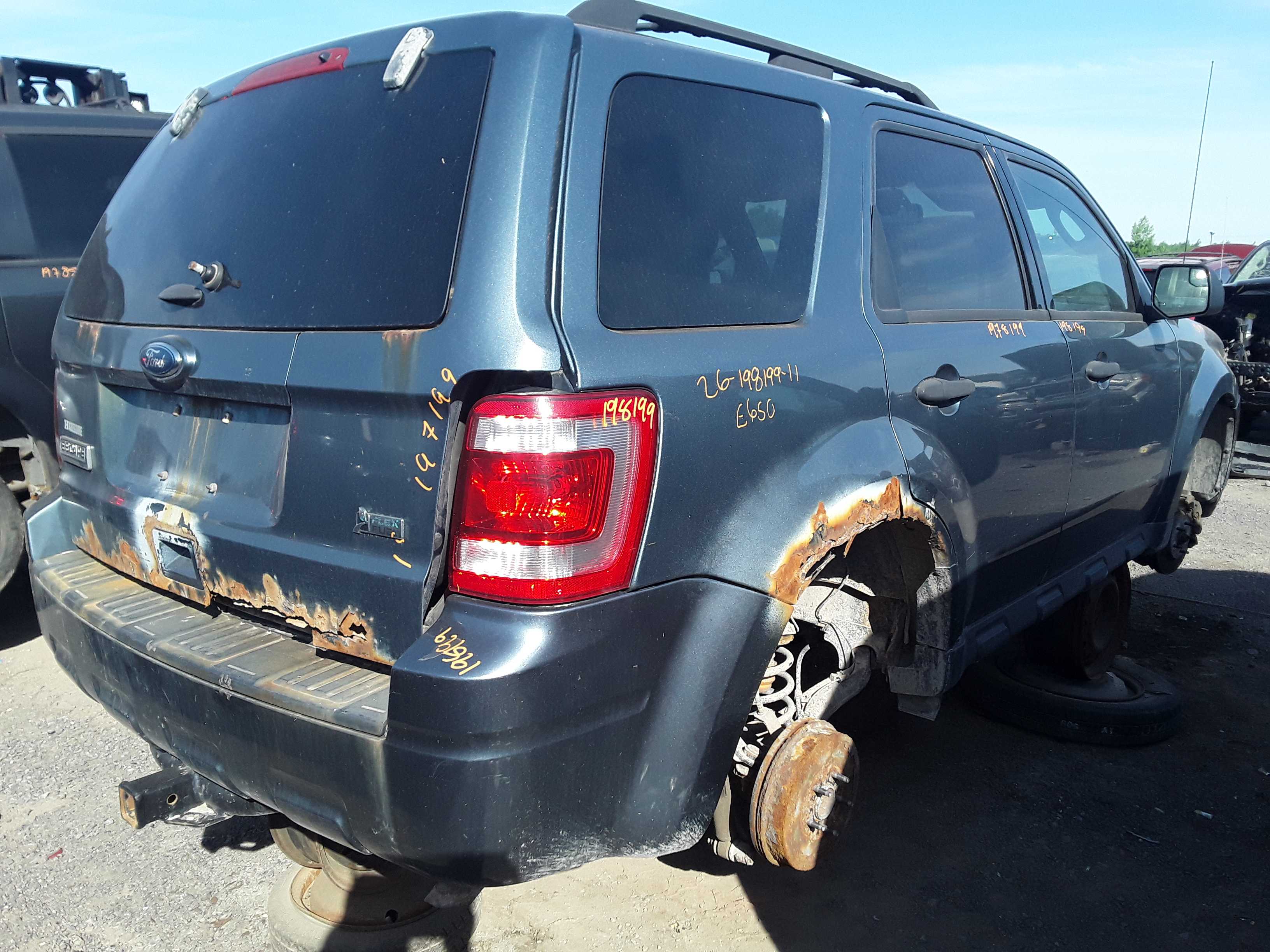 FORD ESCAPE 2011