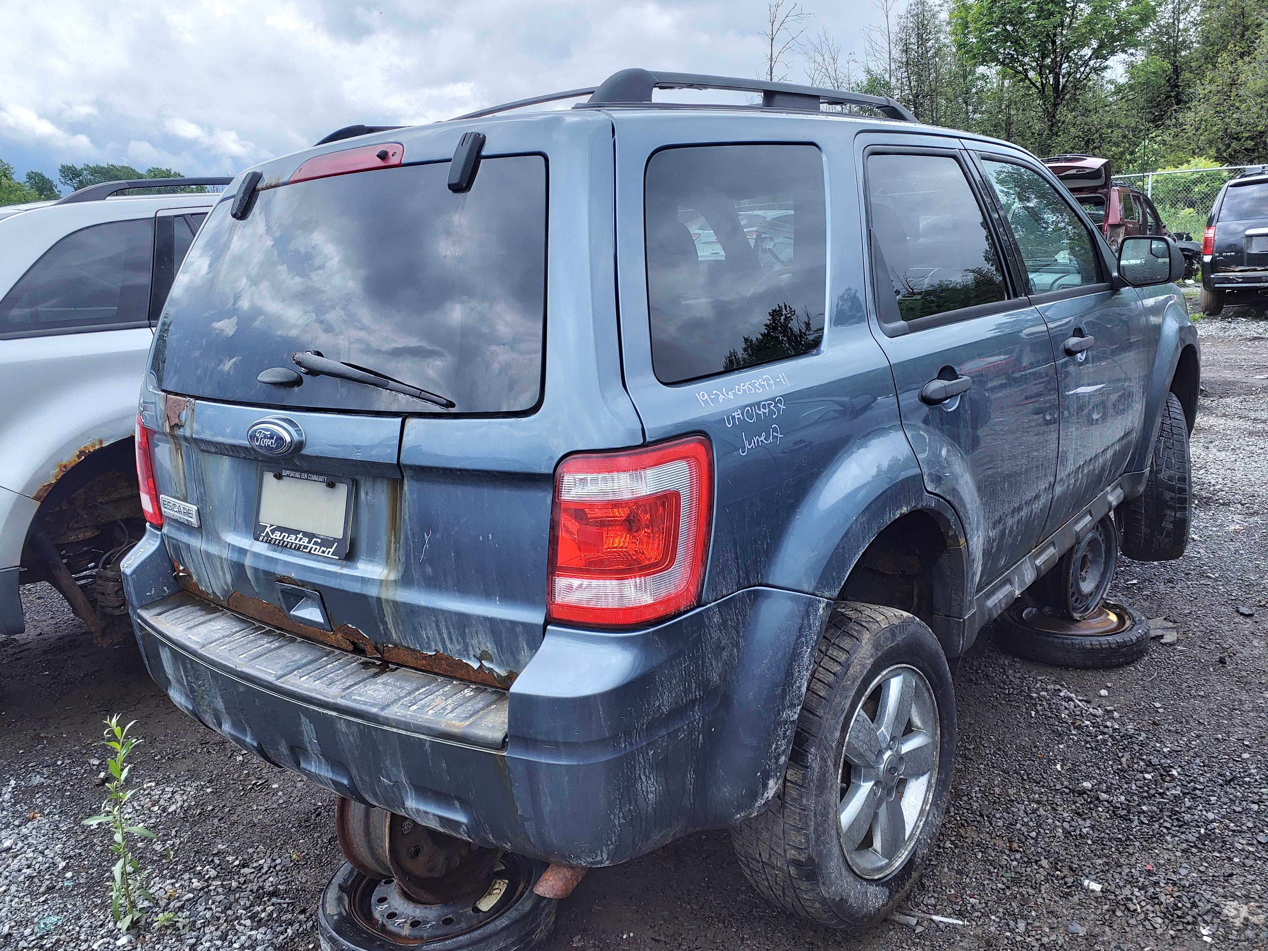 FORD ESCAPE 2011