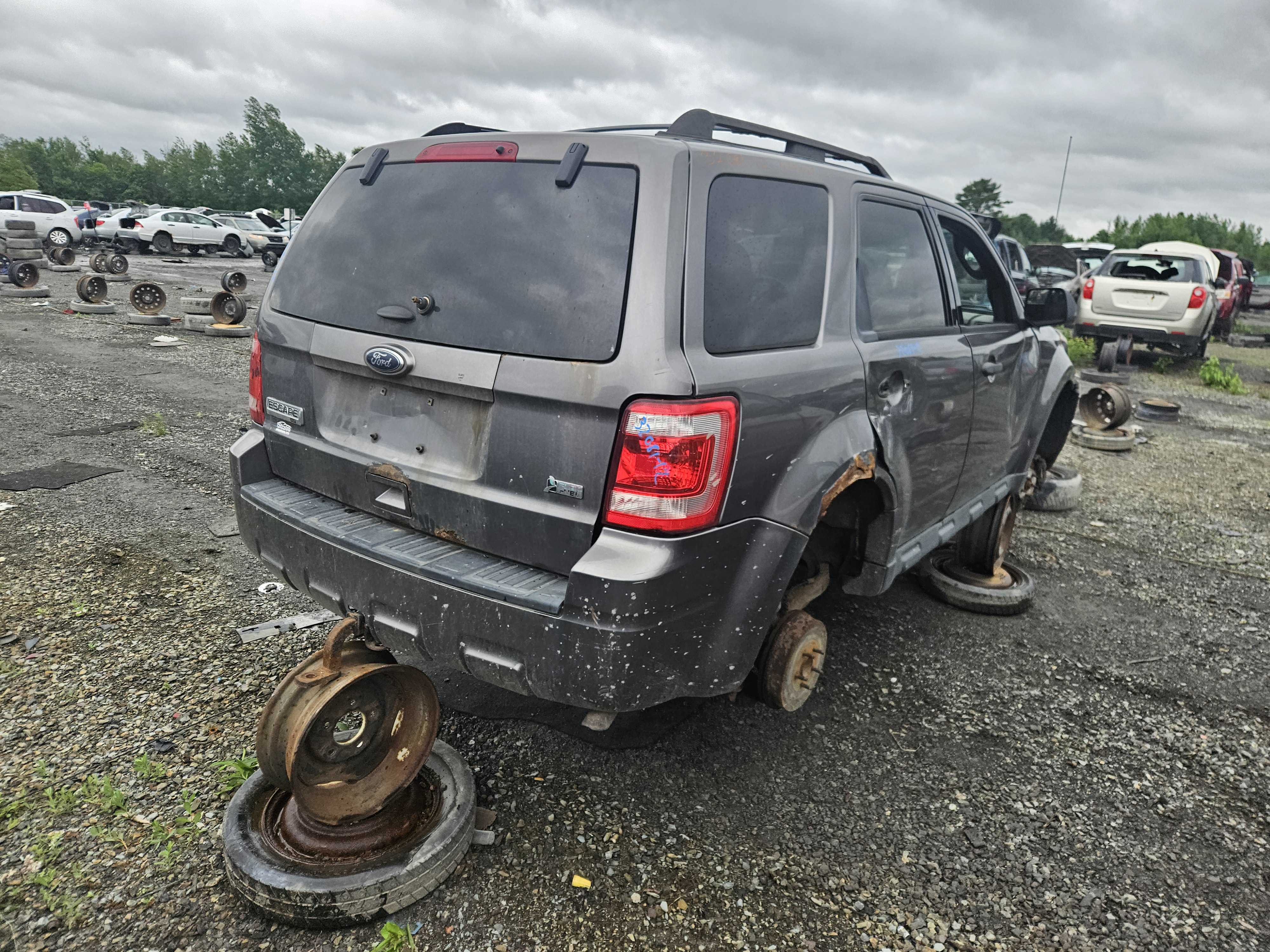 FORD ESCAPE 2012
