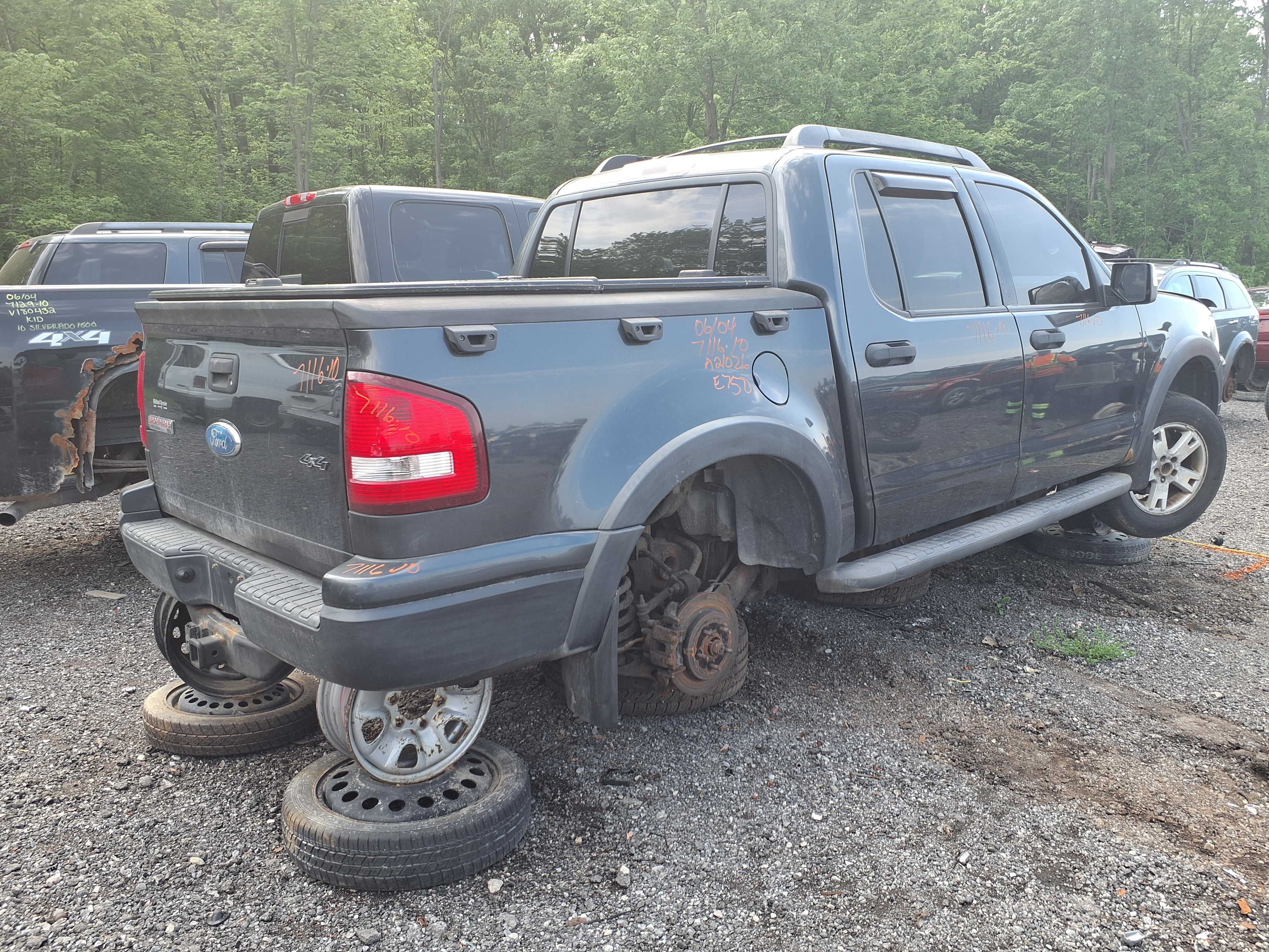FORD EXPLORER 2010