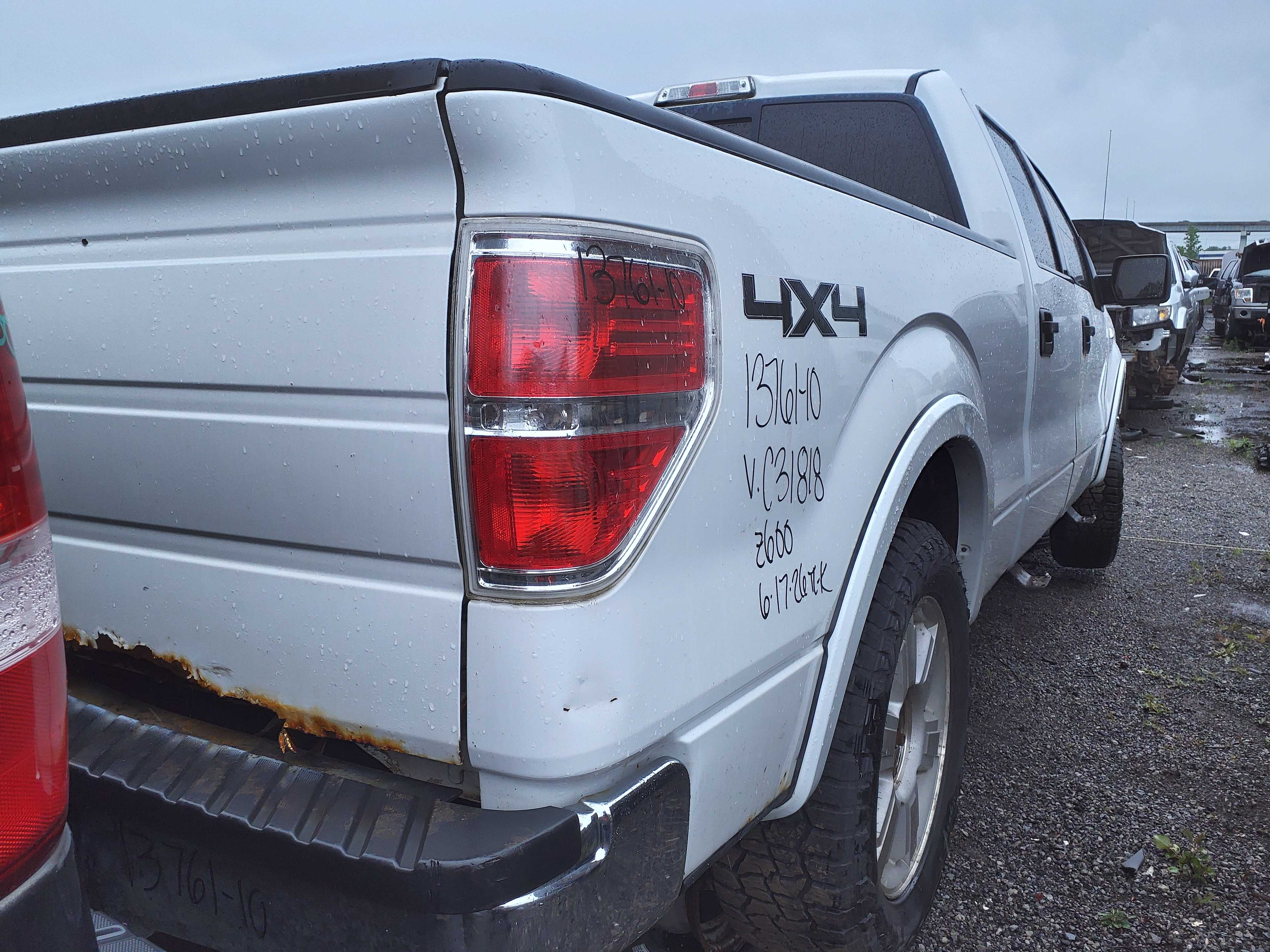 FORD F-150 2010