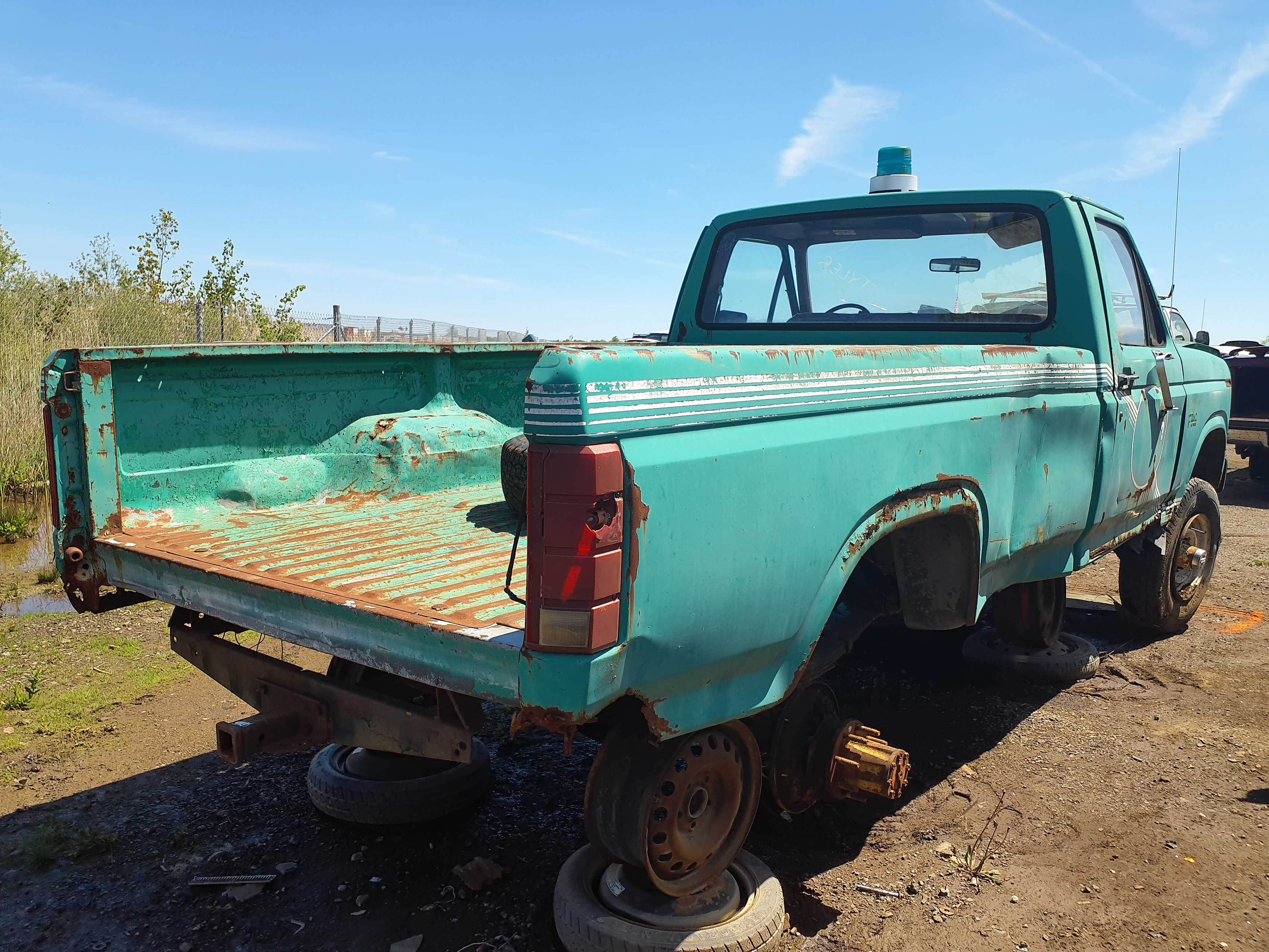 FORD F-250 1983