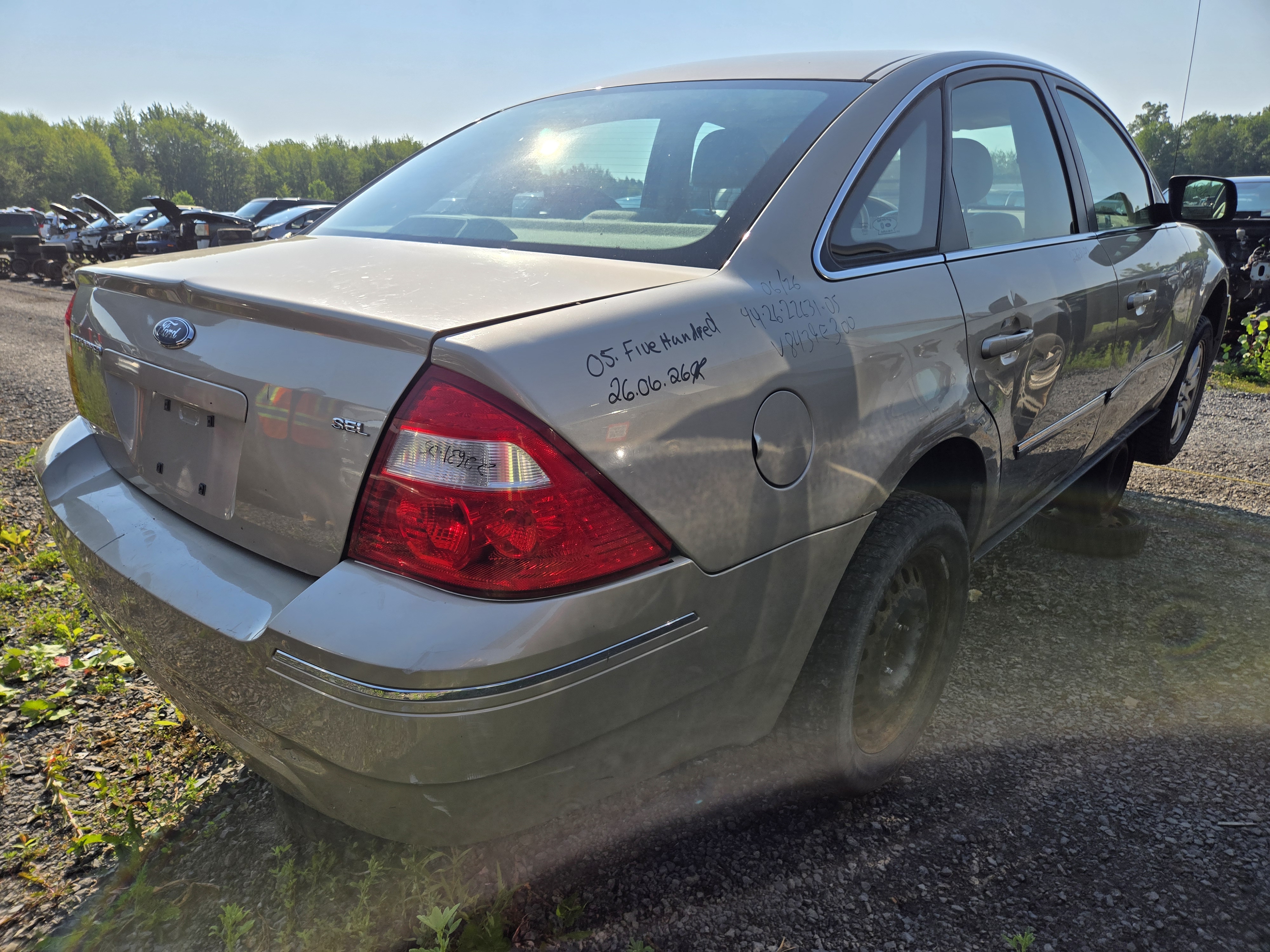 FORD FIVE HUNDRED 2005