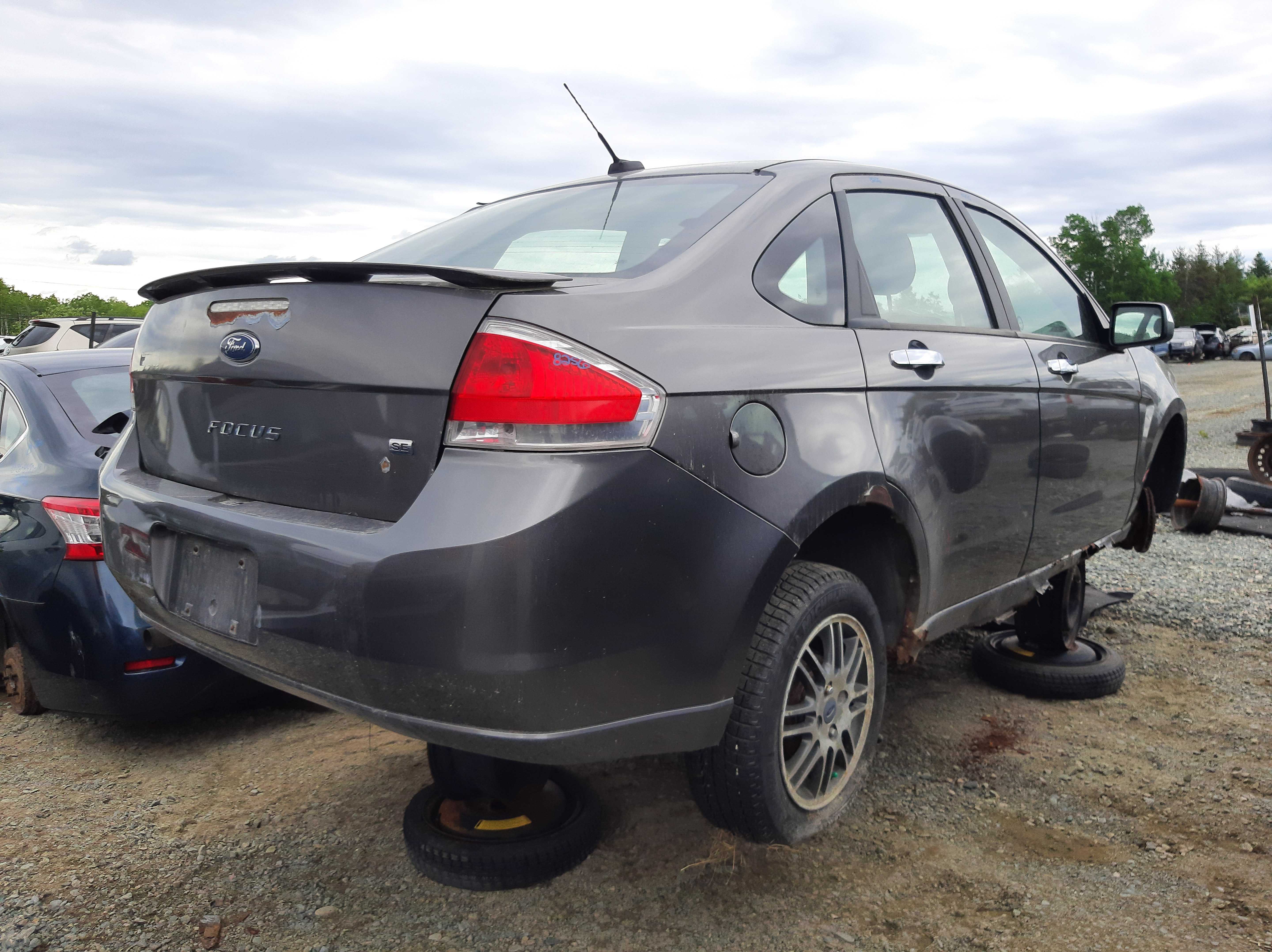 FORD FOCUS 2010