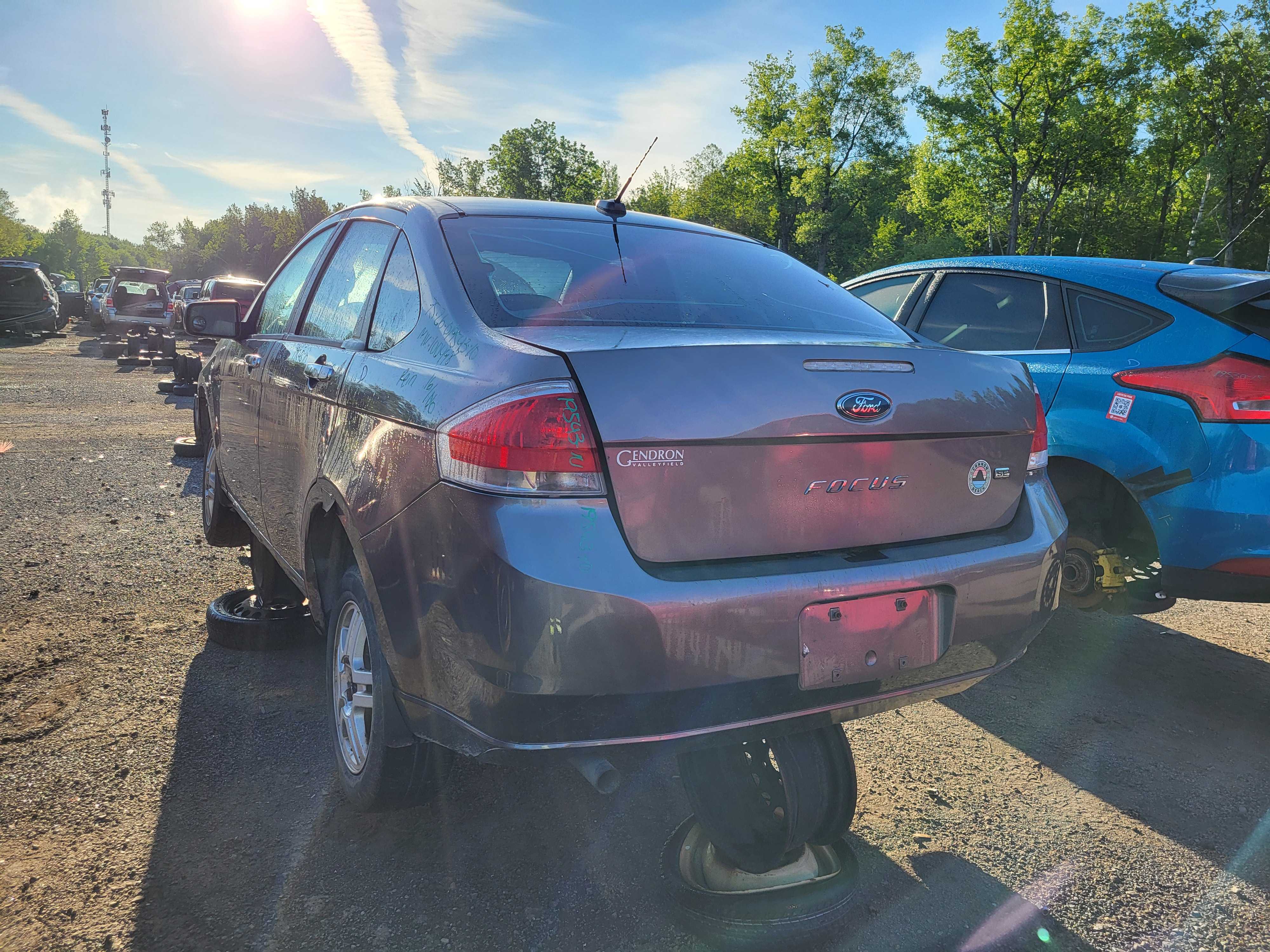 FORD FOCUS 2010