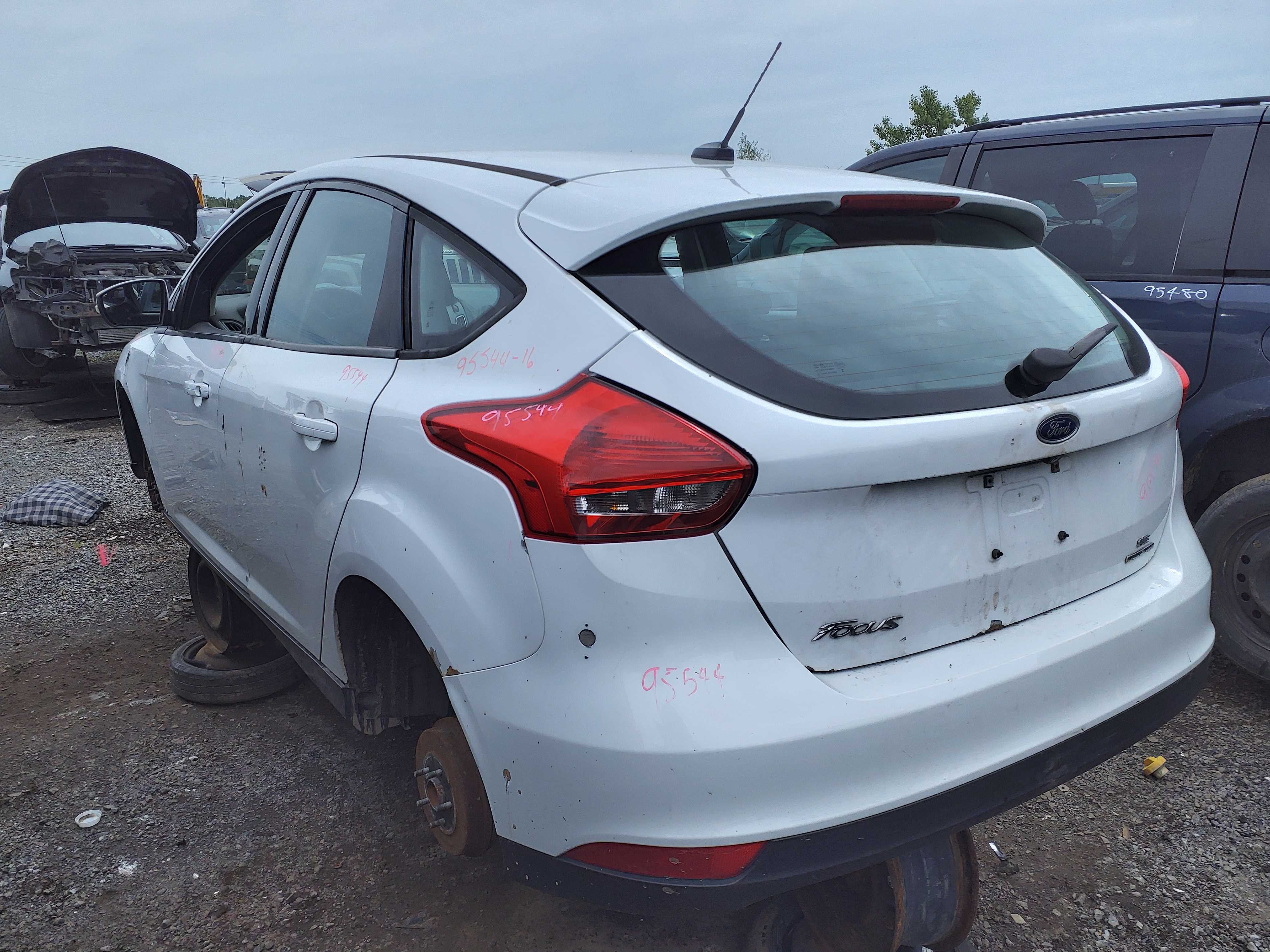 FORD FOCUS 2016