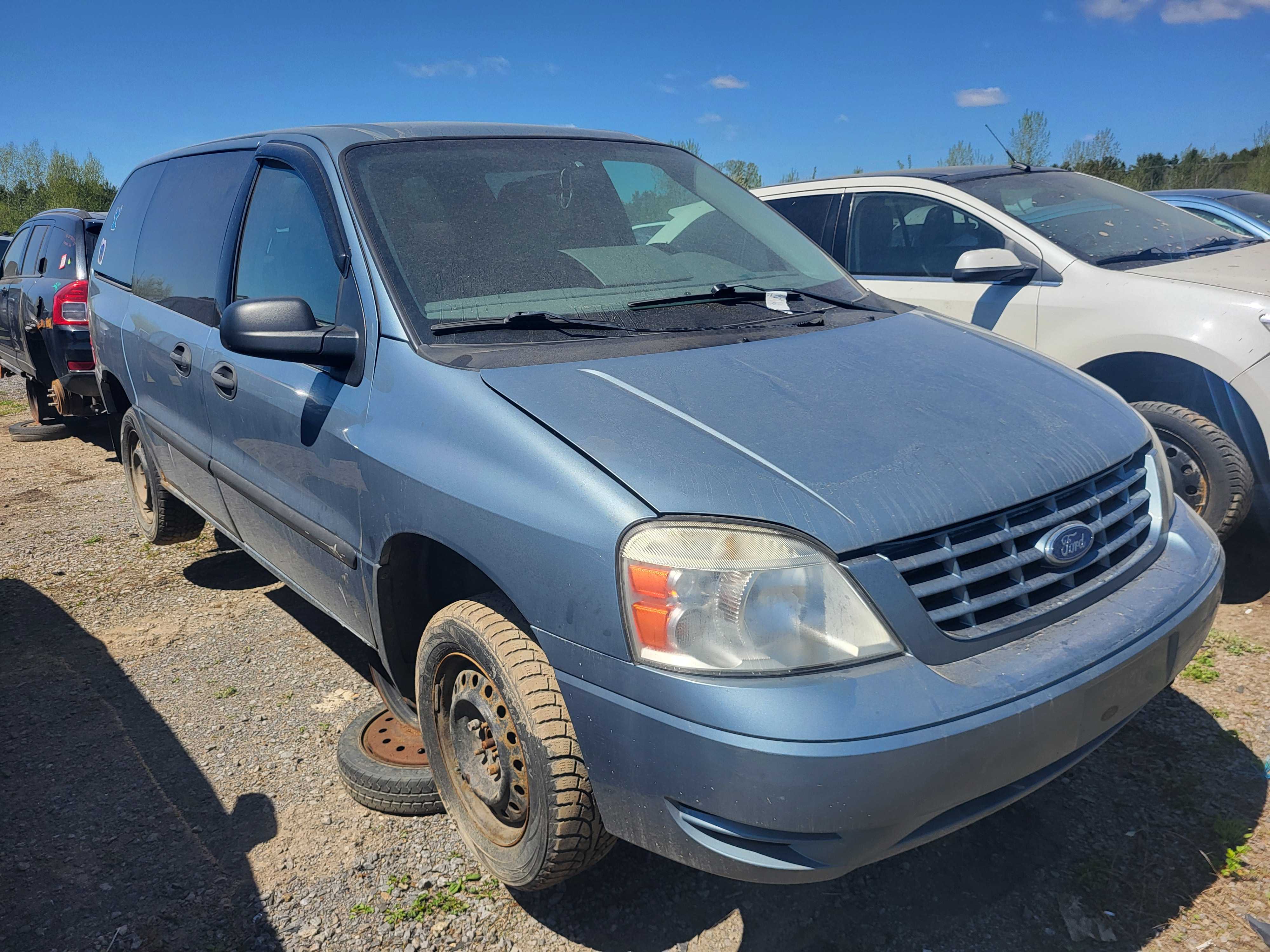 FORD FREESTAR 2004