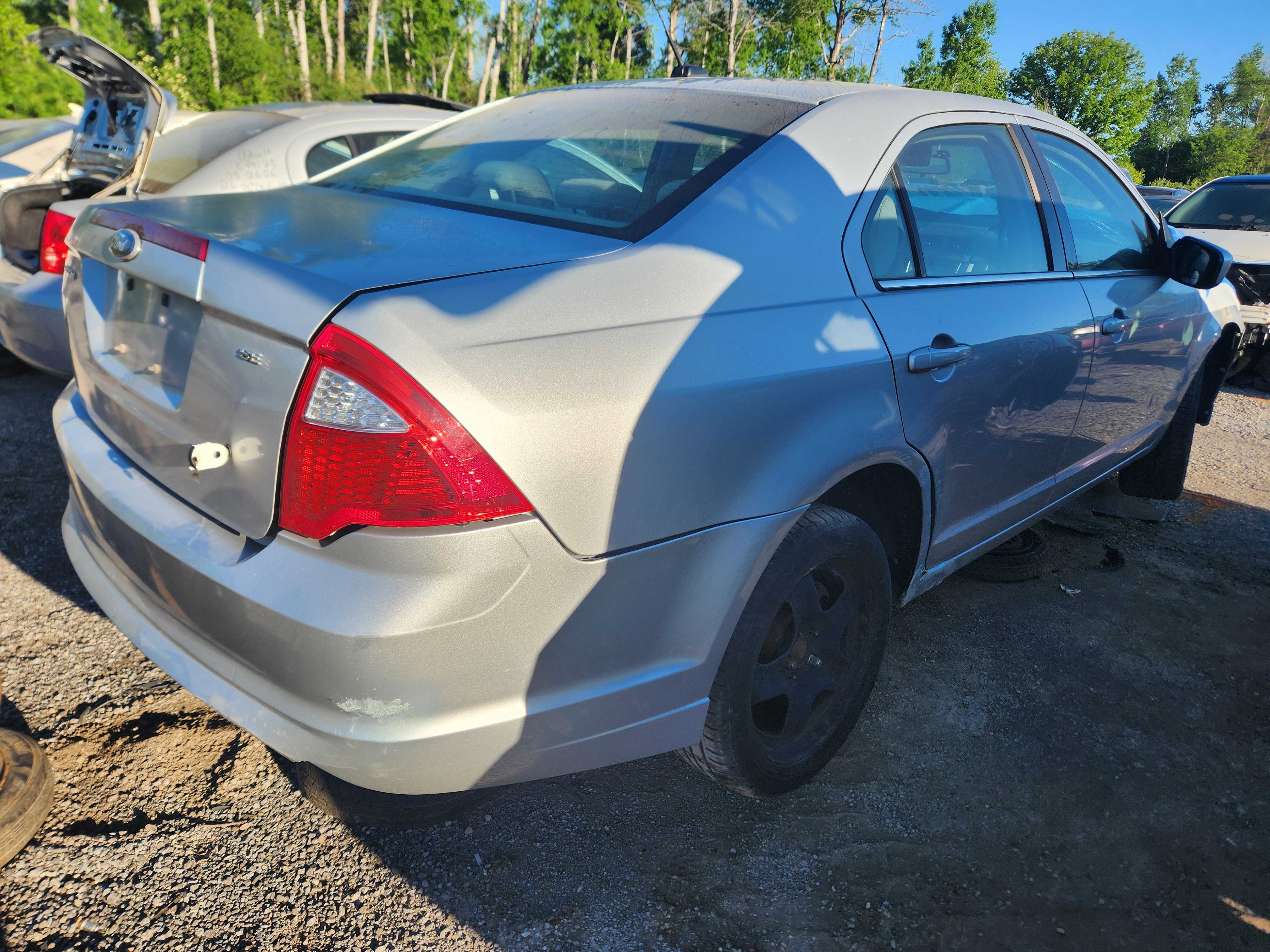 FORD FUSION 2010