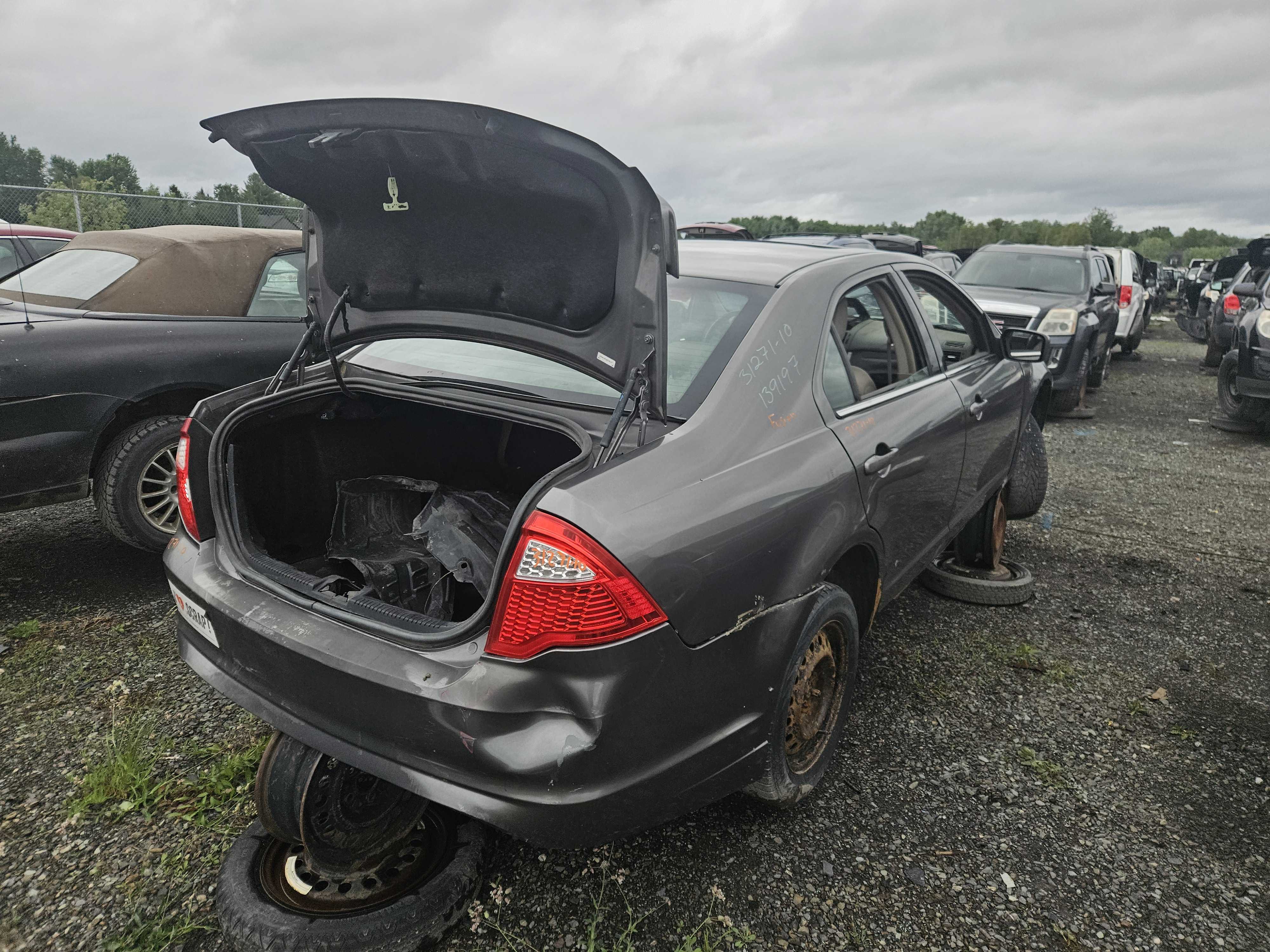 FORD FUSION 2010