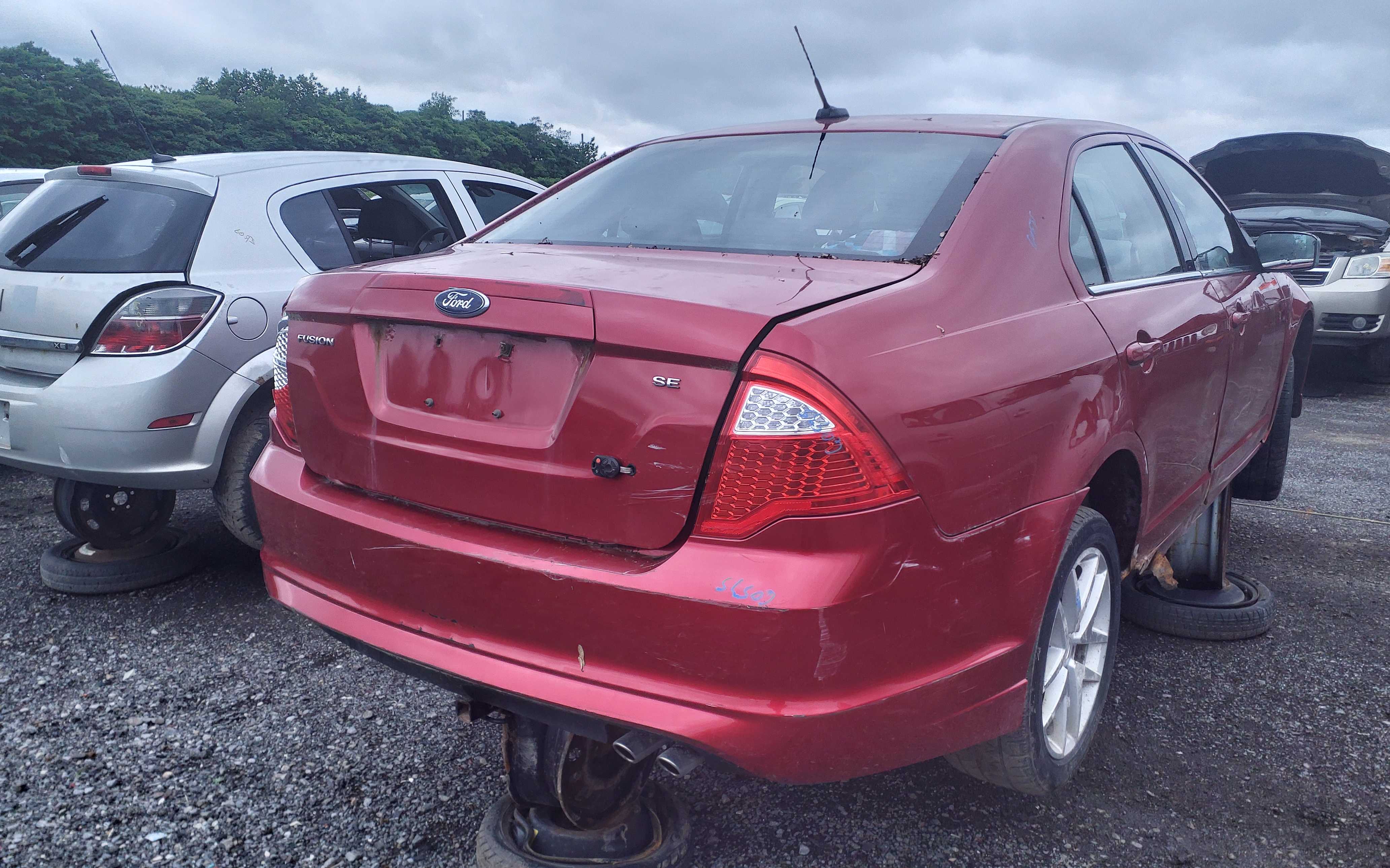 FORD FUSION 2010