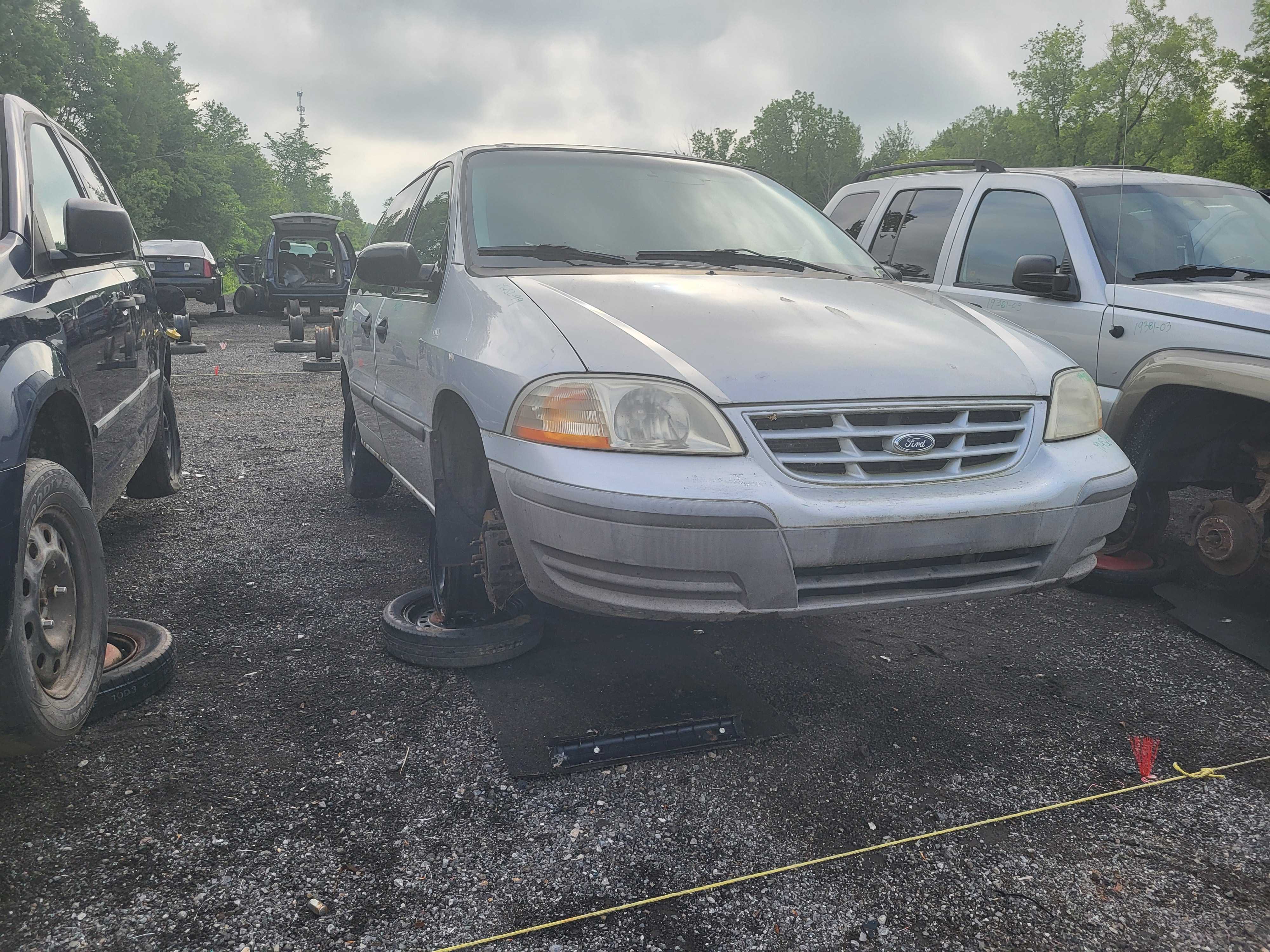 FORD WINDSTAR 1999