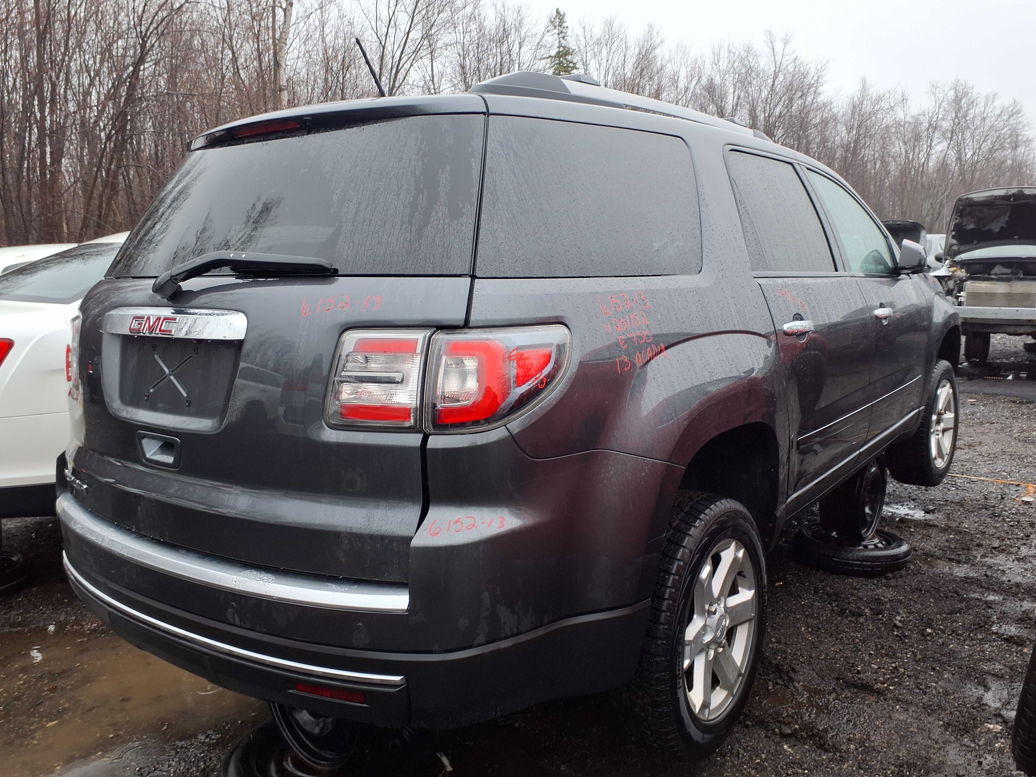 GMC ACADIA 2013