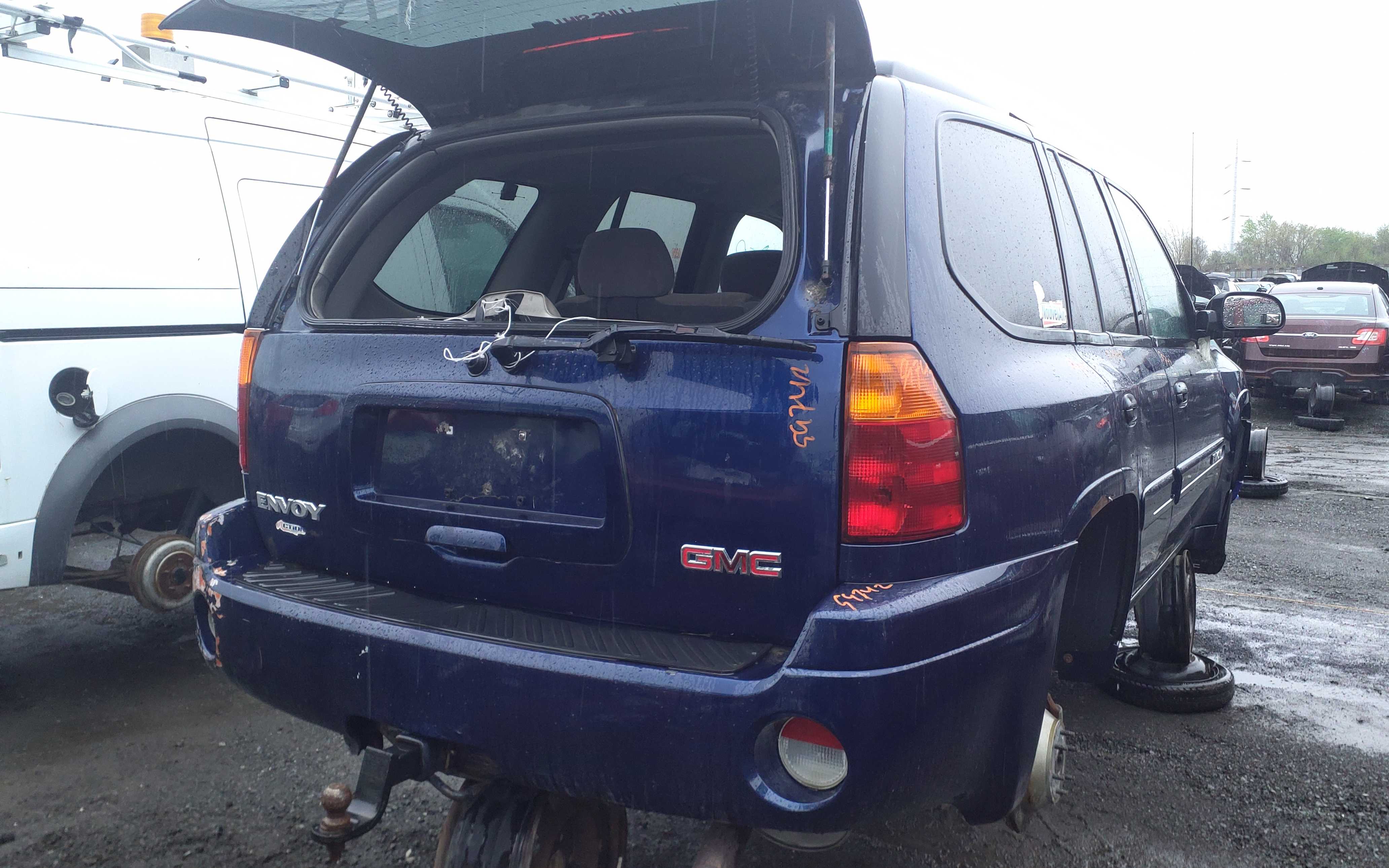 GMC ENVOY 2004